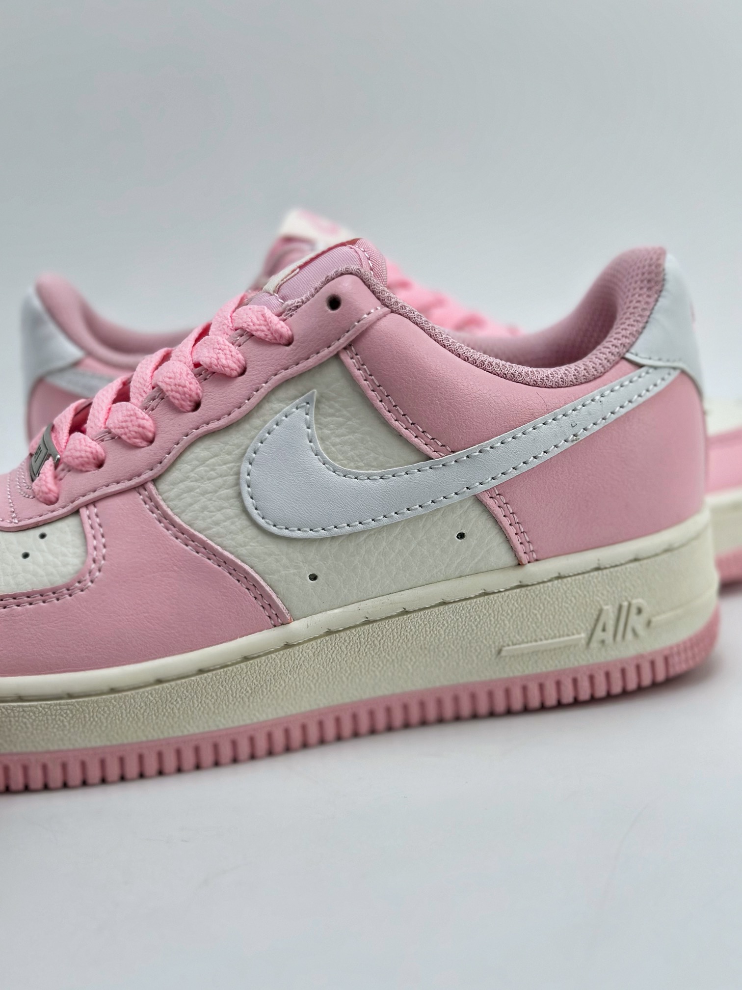 220 Nike Air Force 1 Low 07 白桃粉 DD8959-100