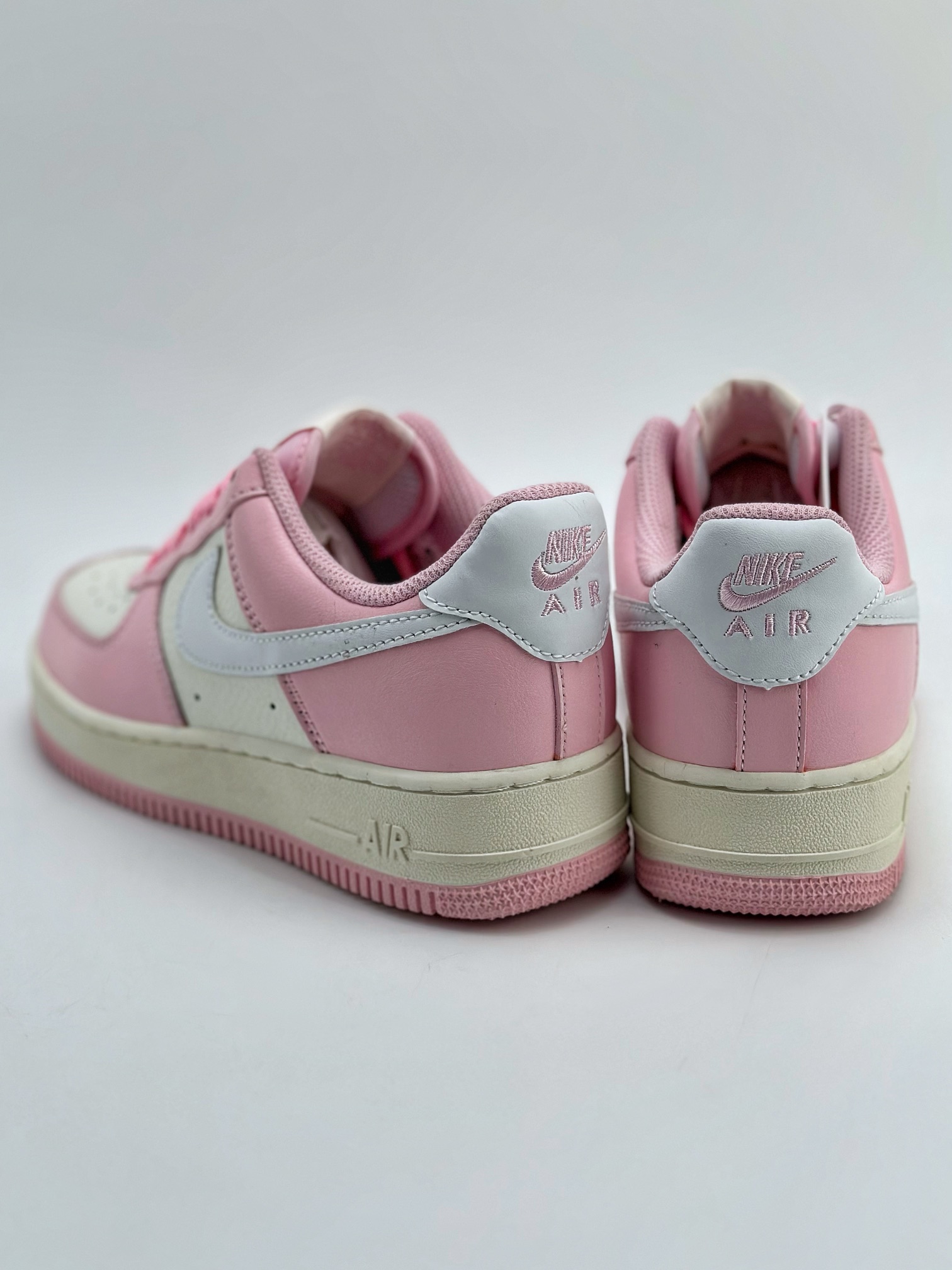 220 Nike Air Force 1 Low 07 白桃粉 DD8959-100