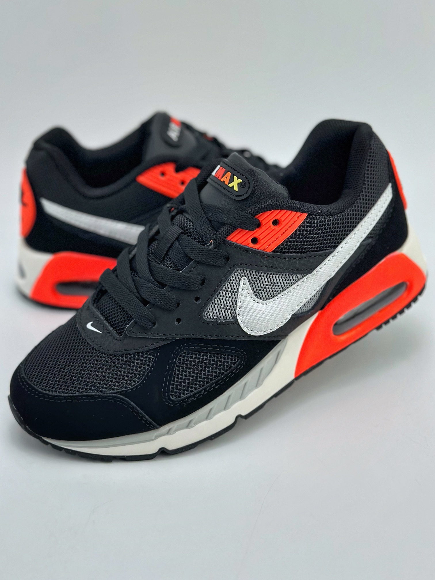 200 Nike Air Max IVO 男女气垫缓震耐磨透气跑步鞋 580818 0166C