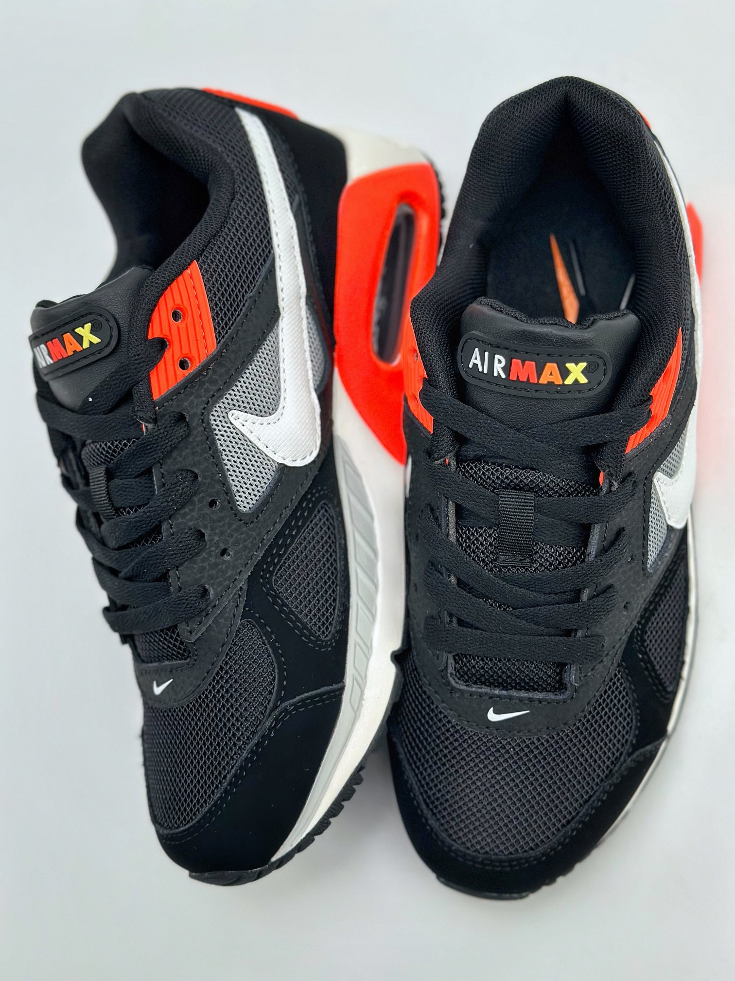 200 Nike Air Max IVO 男女气垫缓震耐磨透气跑步鞋 580818 0166C