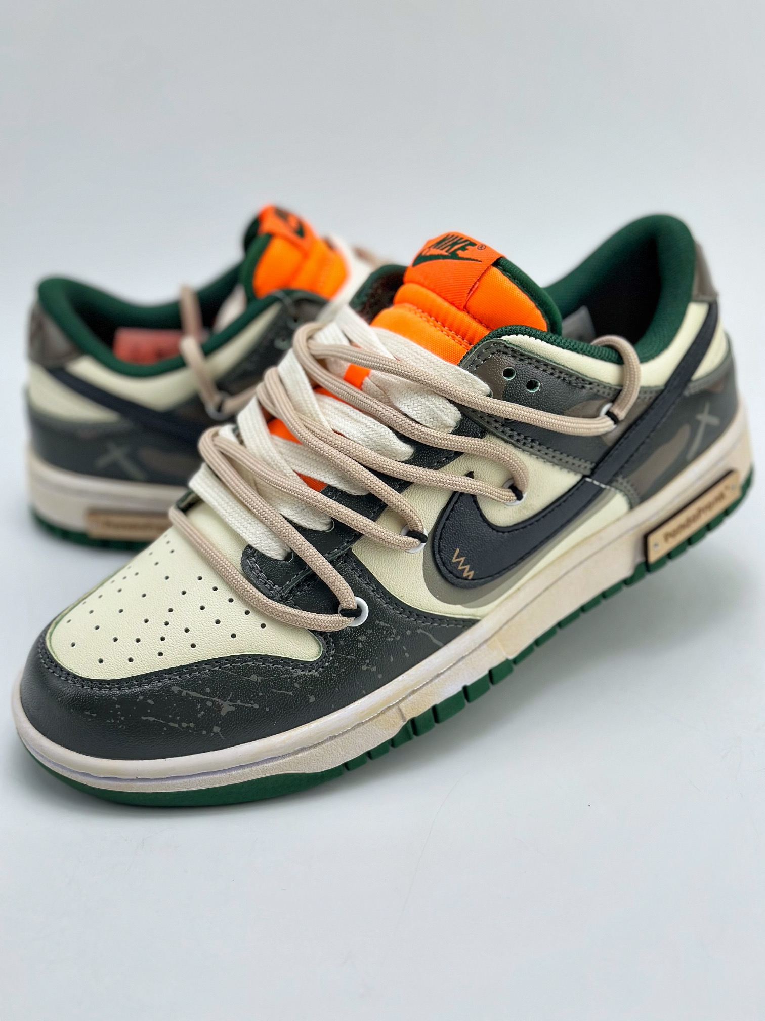 300 Nike SB Dunk Low 熊猫恶作剧 荒野矿石 DD1391-300