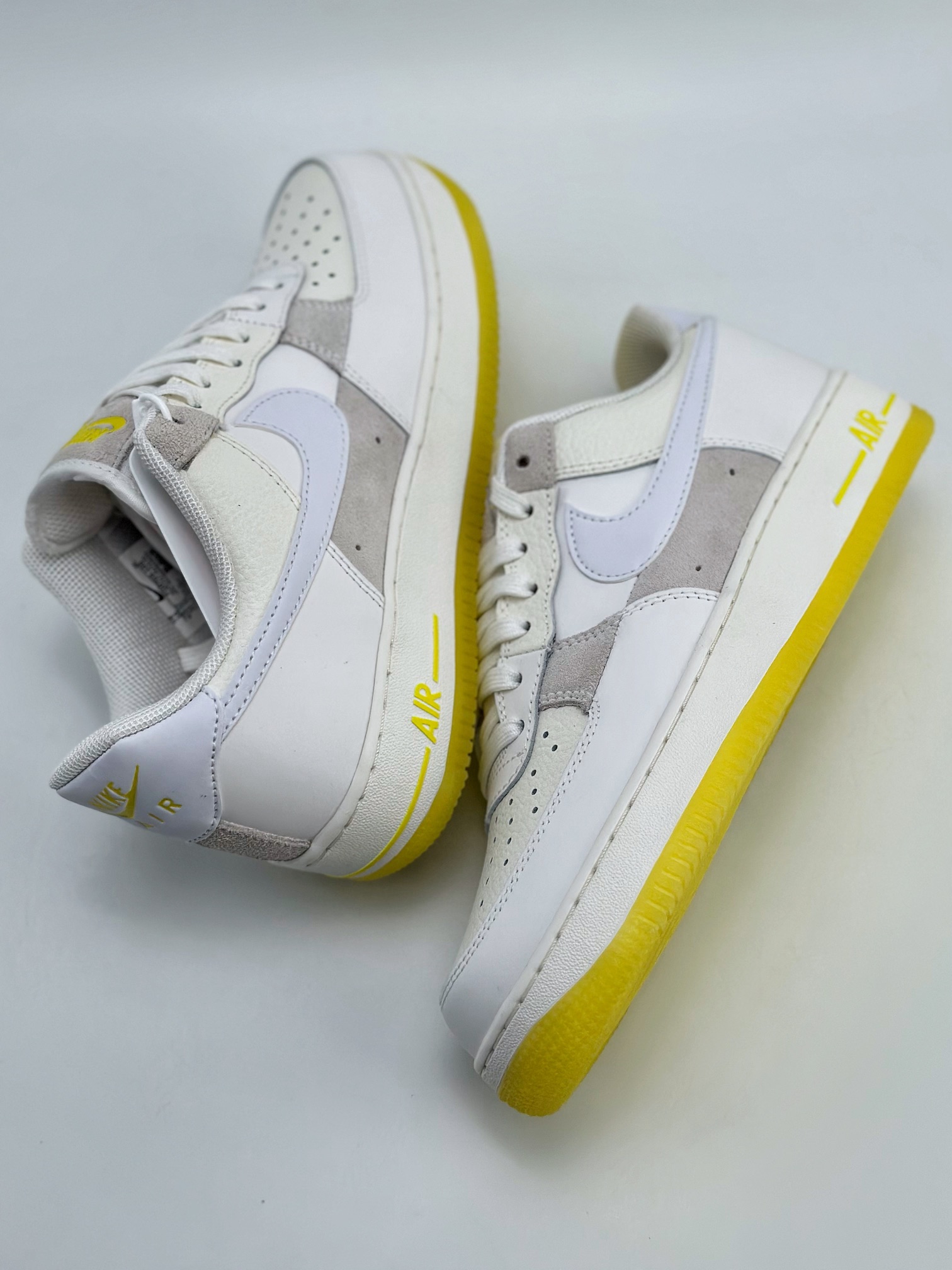 220 Nike Air Force 1 Low 07 白黄拼接 FQ0709-100