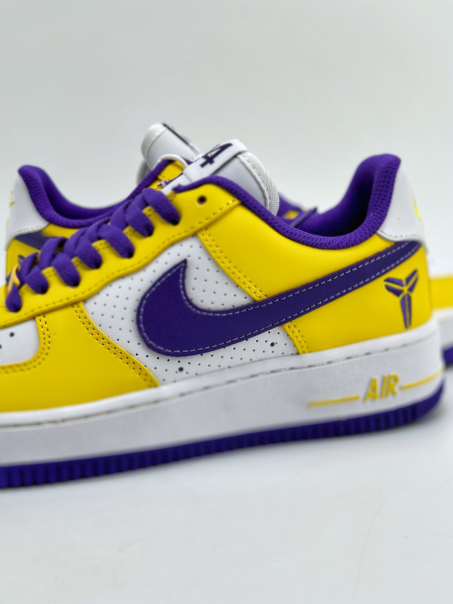 200 Nike Air Force 1 Low 07 x Kobe Bryant 紫金湖人 314192-151