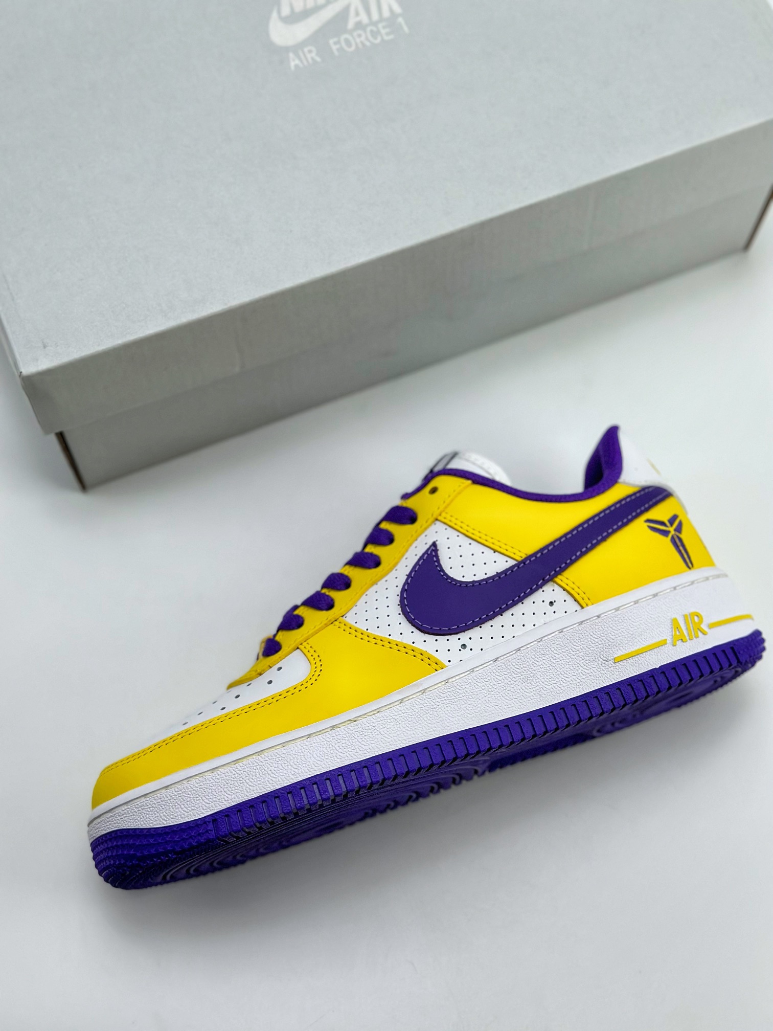 200 Nike Air Force 1 Low 07 x Kobe Bryant 紫金湖人 314192-151