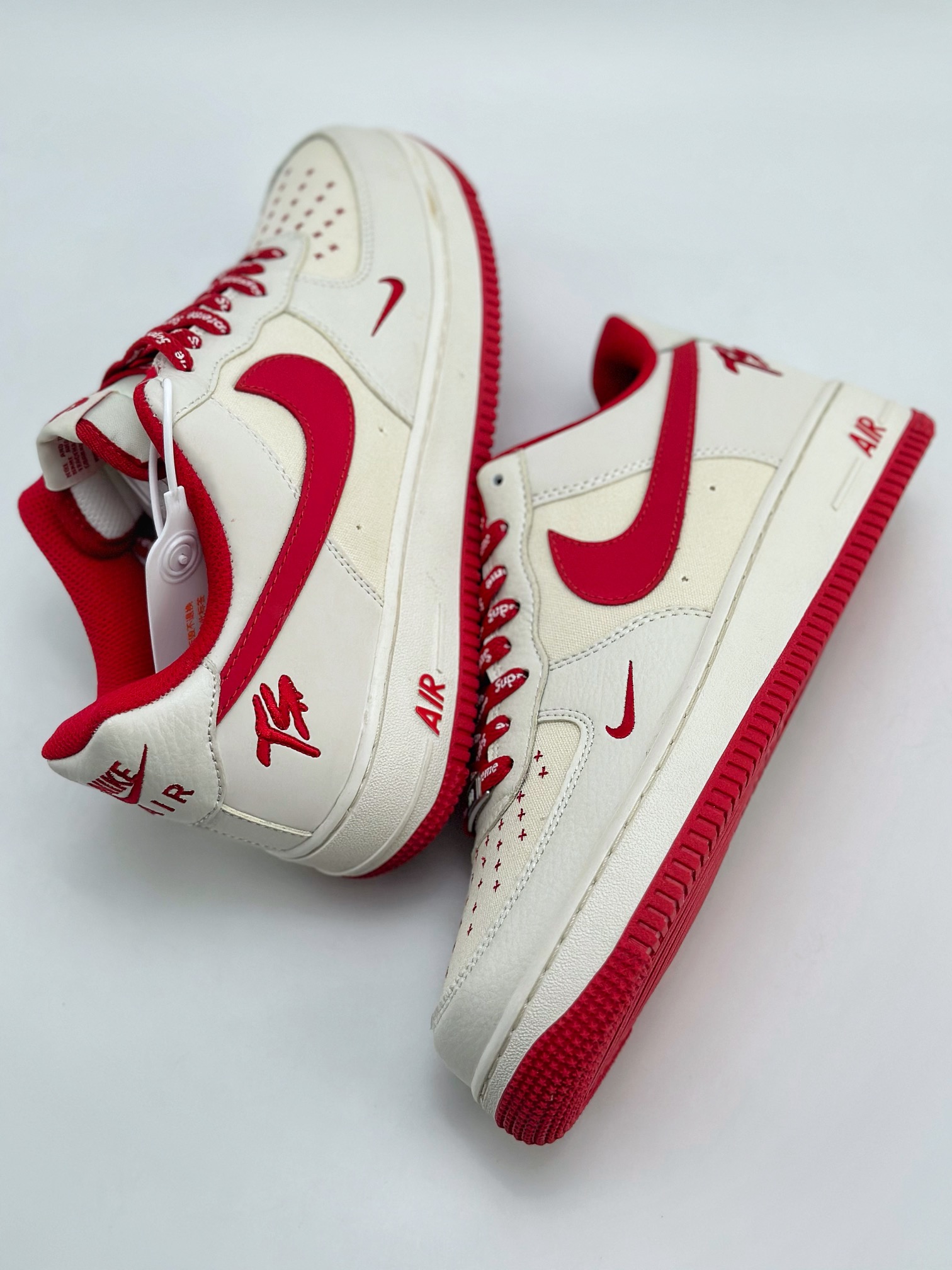 240 Nike Air Force 1 Low 07 TS x Supreme 三方联名白红 PF9055-758