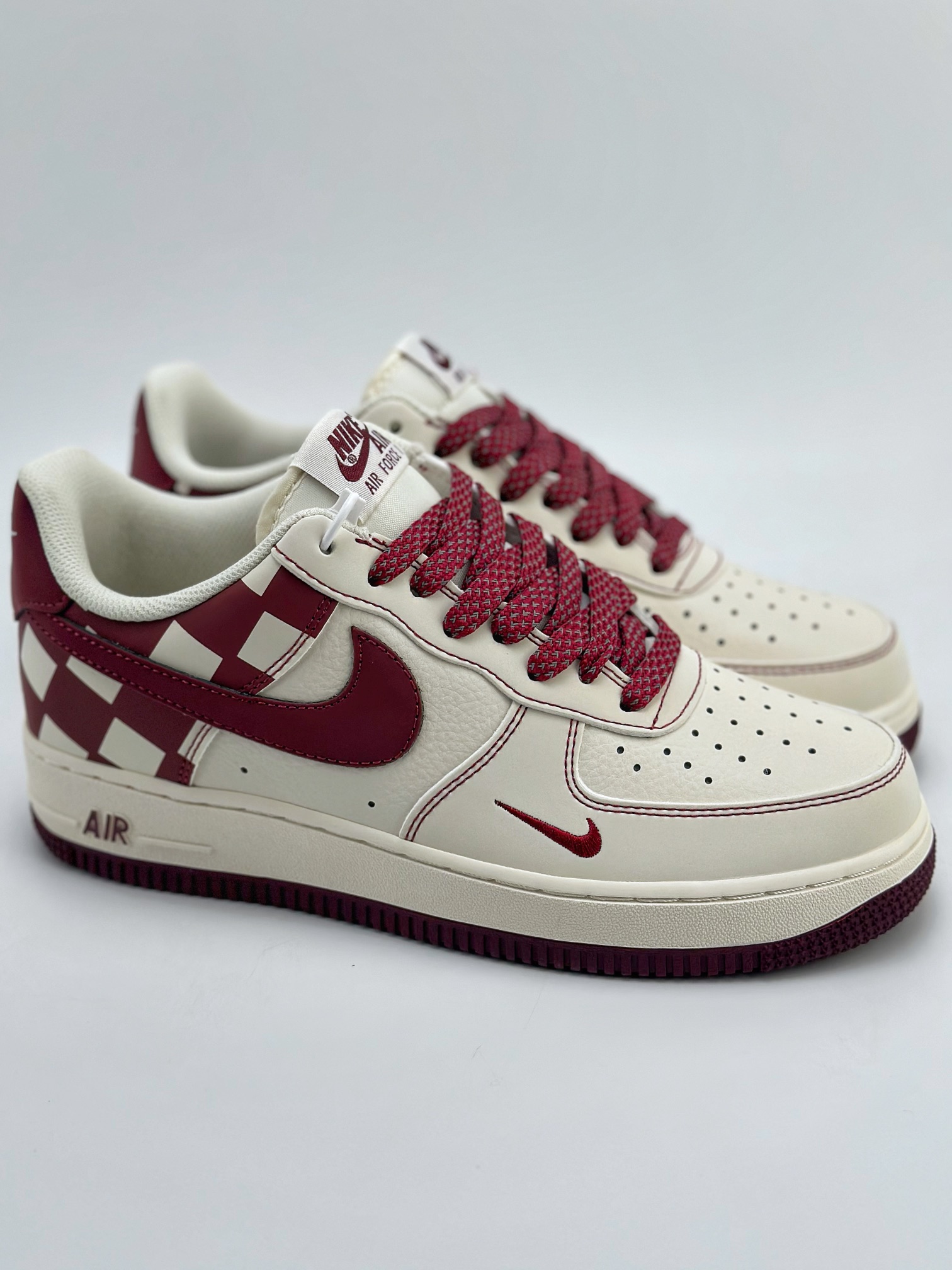 240 Nike Air Force 1 Low 07 白红旗盘 GZ5688-055