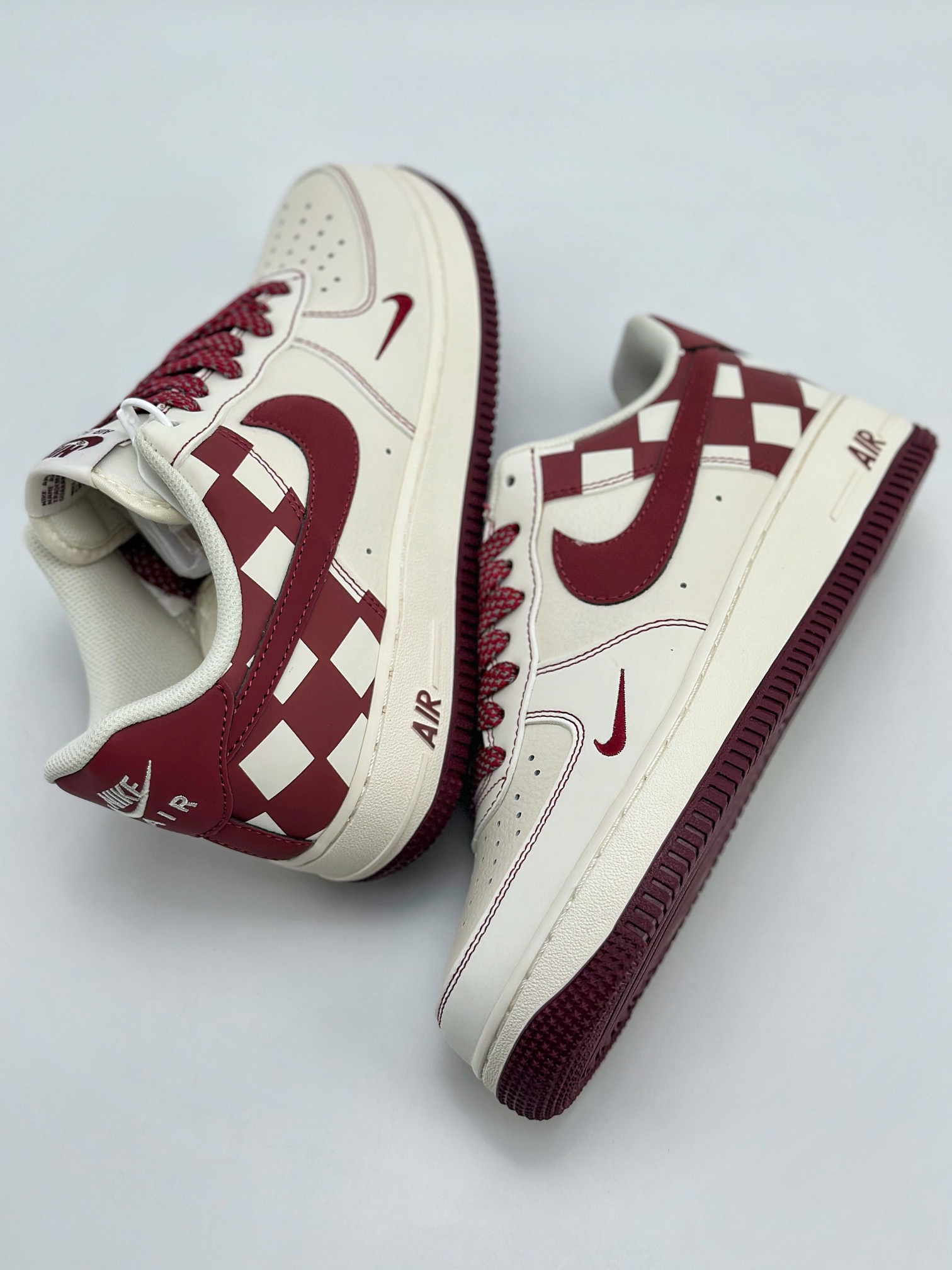 240 Nike Air Force 1 Low 07 白红旗盘 GZ5688-055