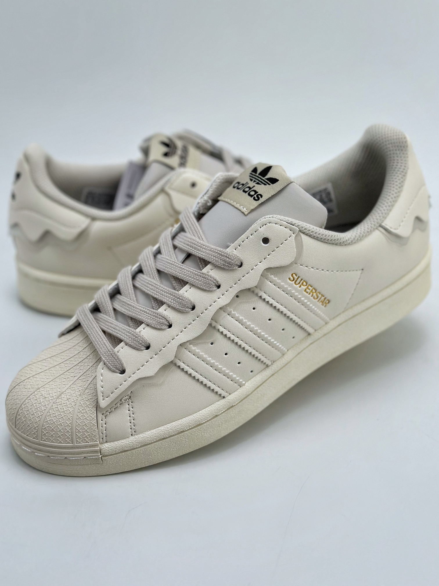 150 Adidas   Originals Superstar 贝壳头 白色奶油  GW4441