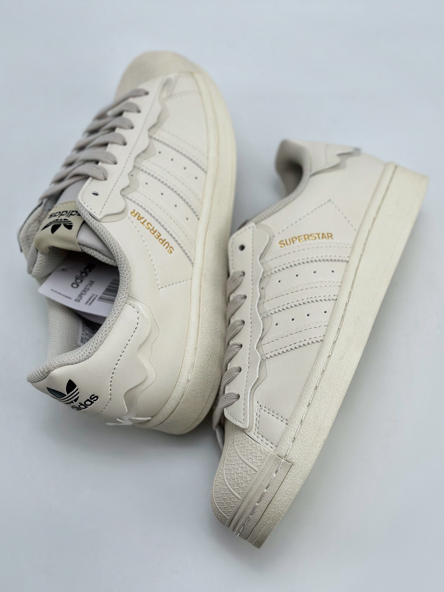 150 Adidas   Originals Superstar 贝壳头 白色奶油  GW4441