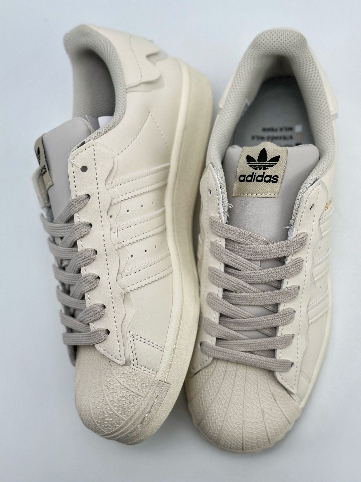 150 Adidas   Originals Superstar 贝壳头 白色奶油  GW4441