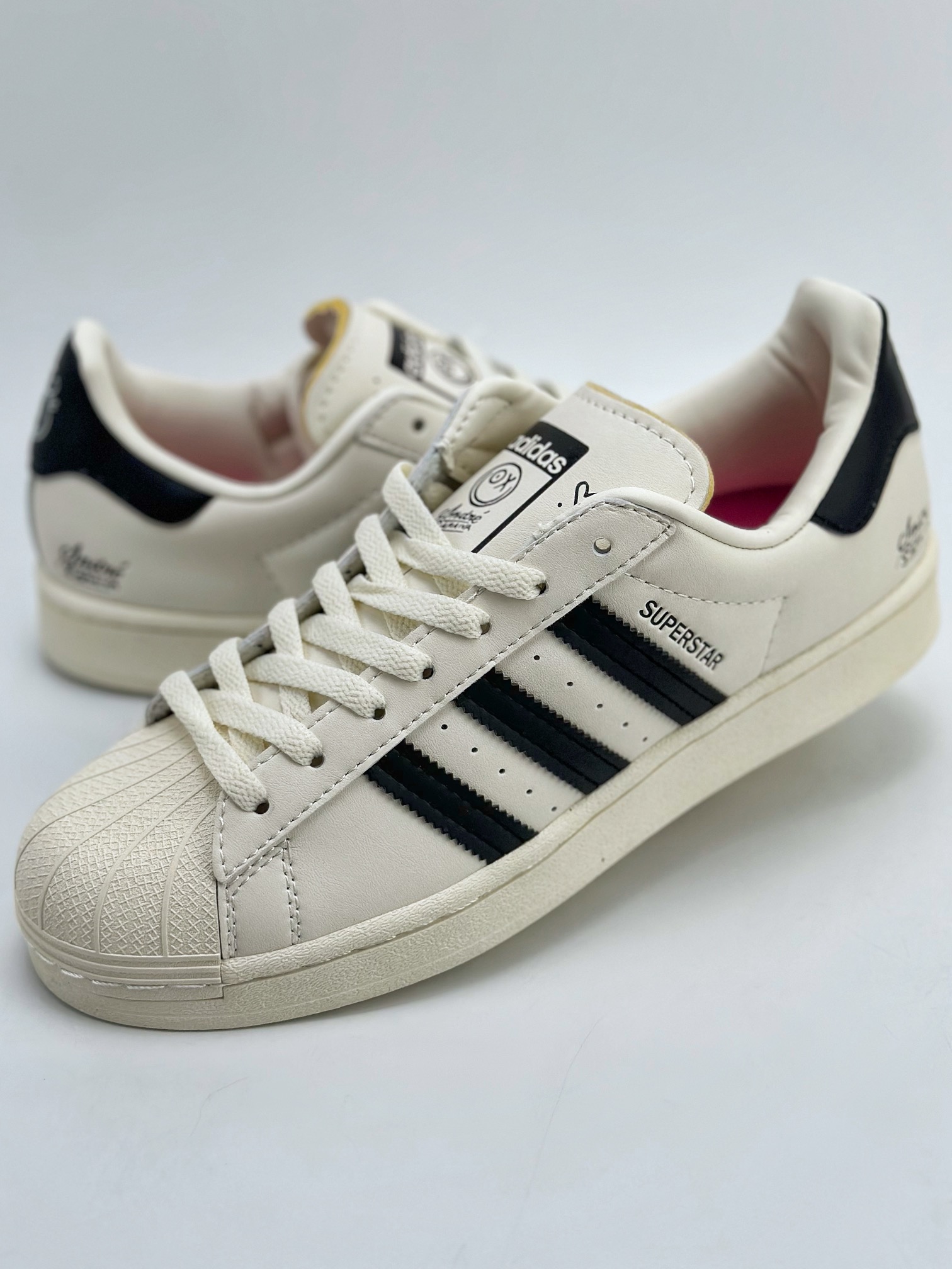 150 Adidas   Originals Superstar x André Saraiva 贝壳头  GZ2203