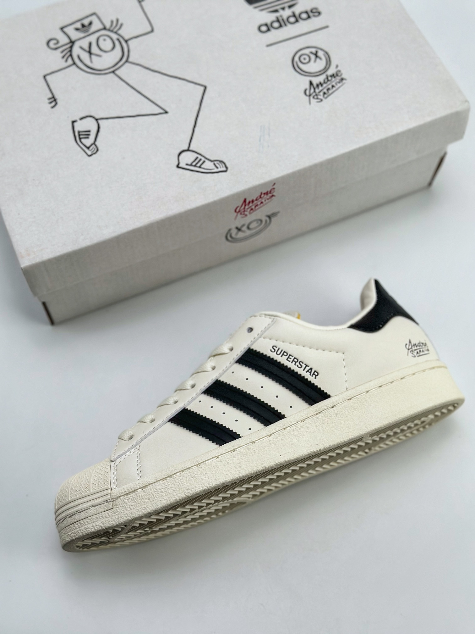 150 Adidas   Originals Superstar x André Saraiva 贝壳头  GZ2203