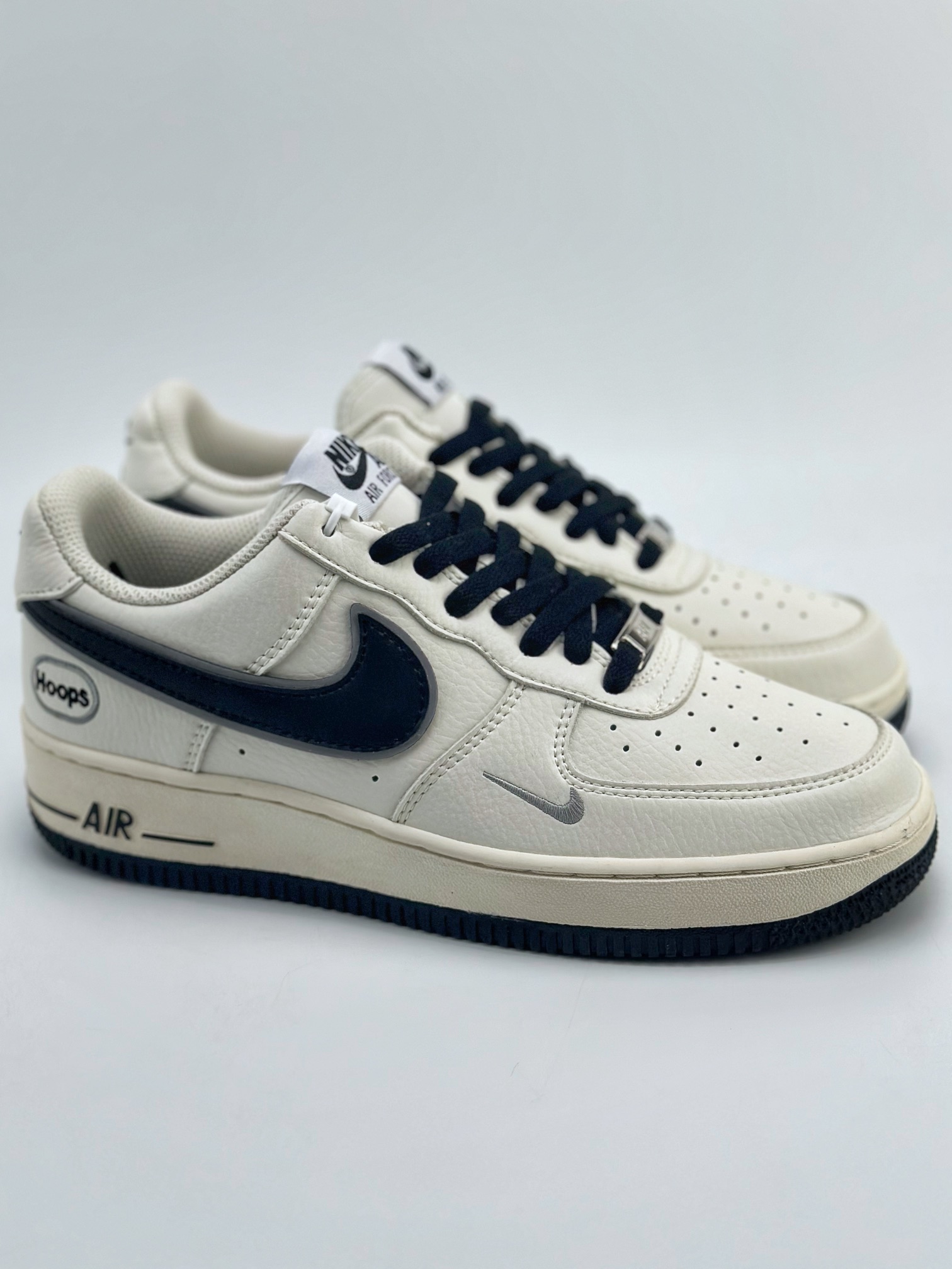 240 Nike Air Force 1 Low 07 x Hoops 白黑 HP2369-002