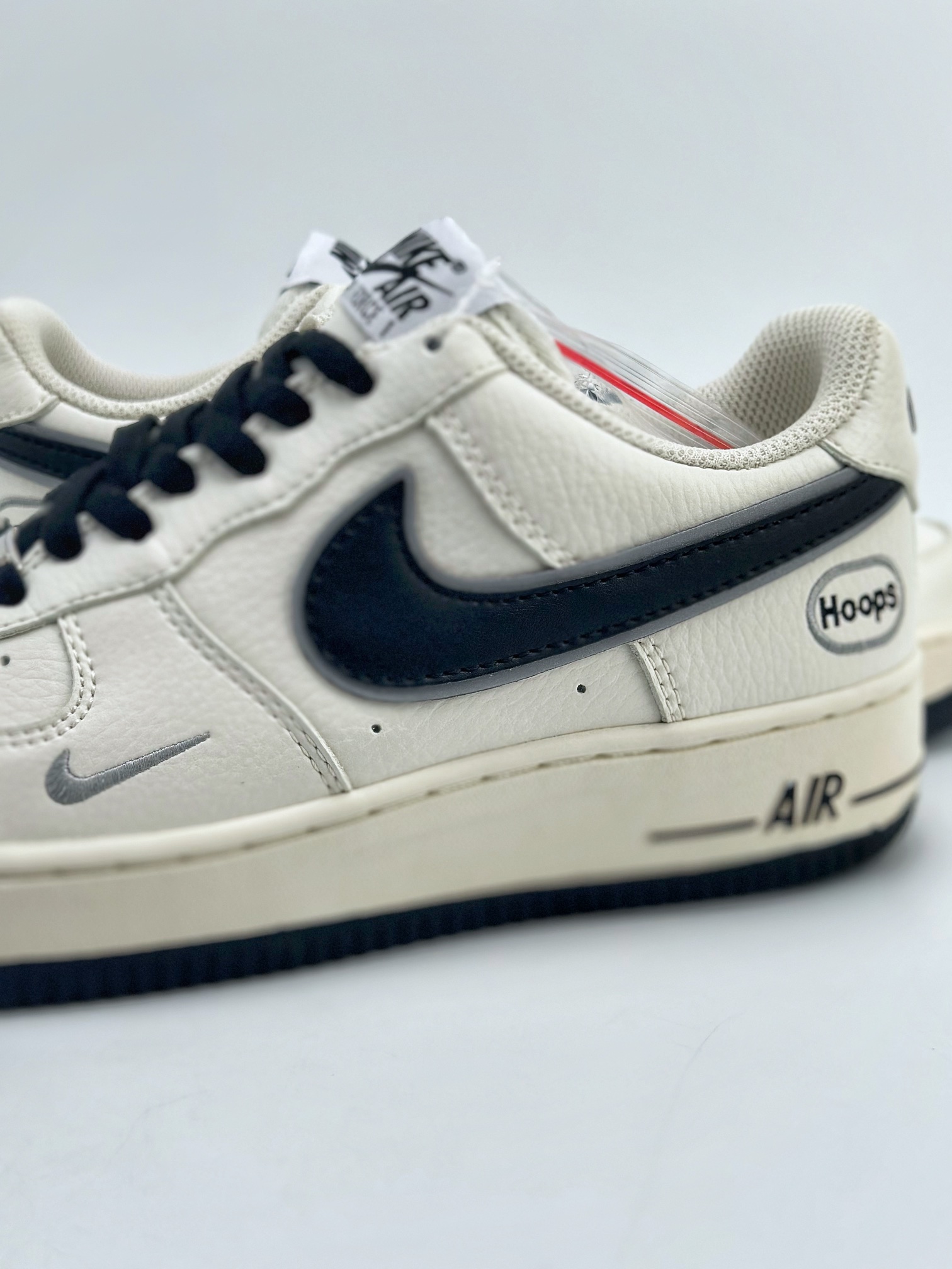 240 Nike Air Force 1 Low 07 x Hoops 白黑 HP2369-002