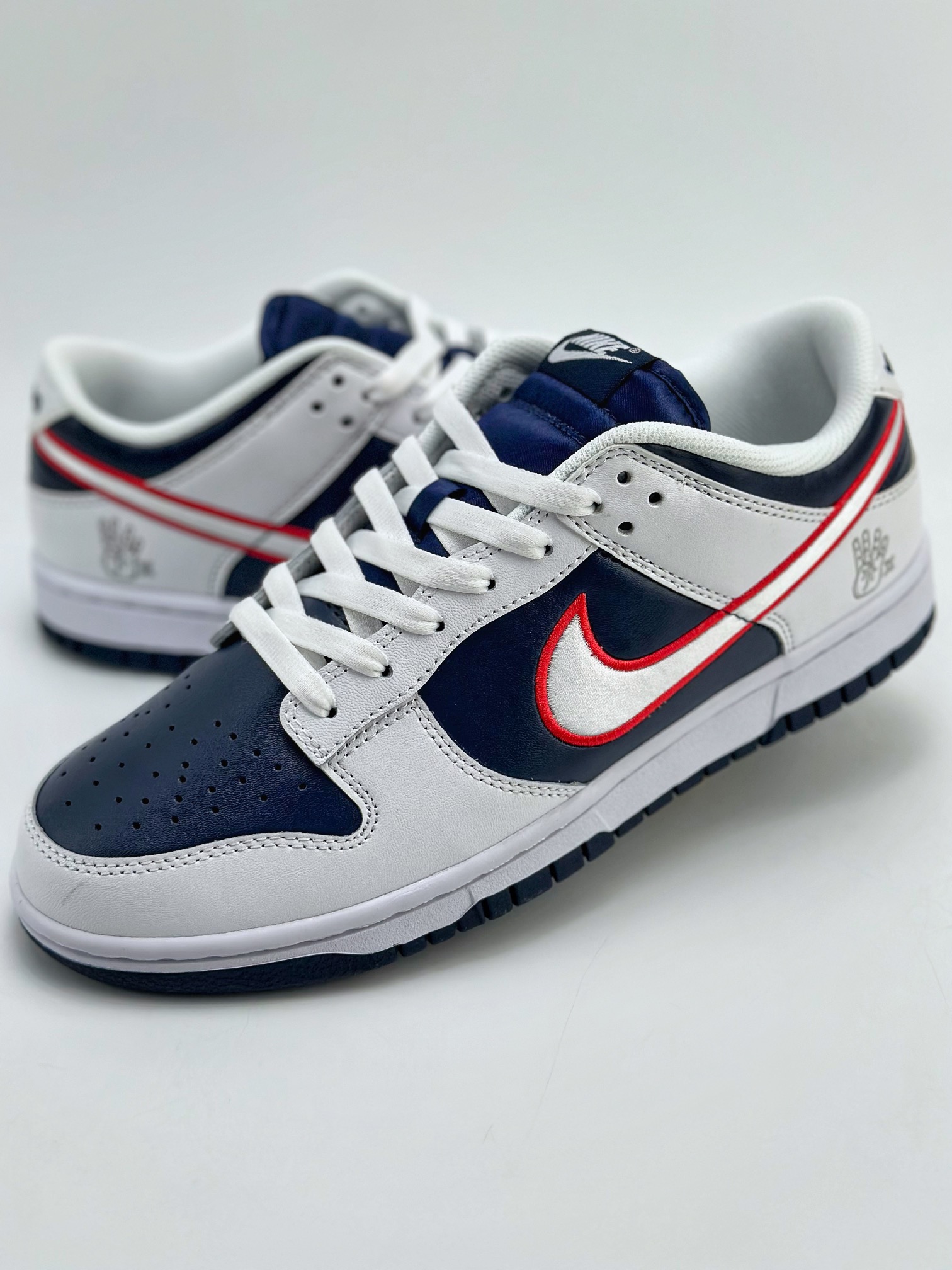 300 Nike SB Dunk Low Houston Comets Four-Peat 白蓝 DZ2780-100