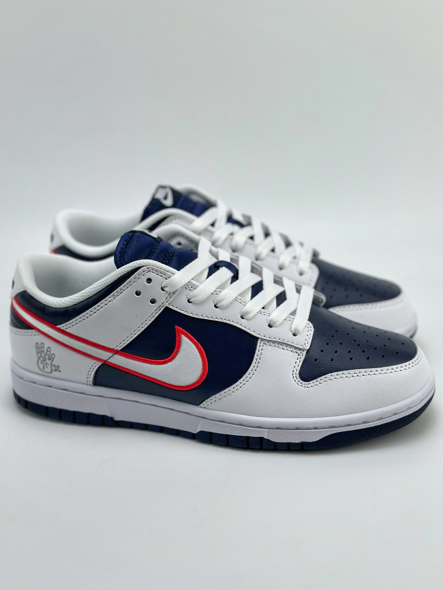 300 Nike SB Dunk Low Houston Comets Four-Peat 白蓝 DZ2780-100