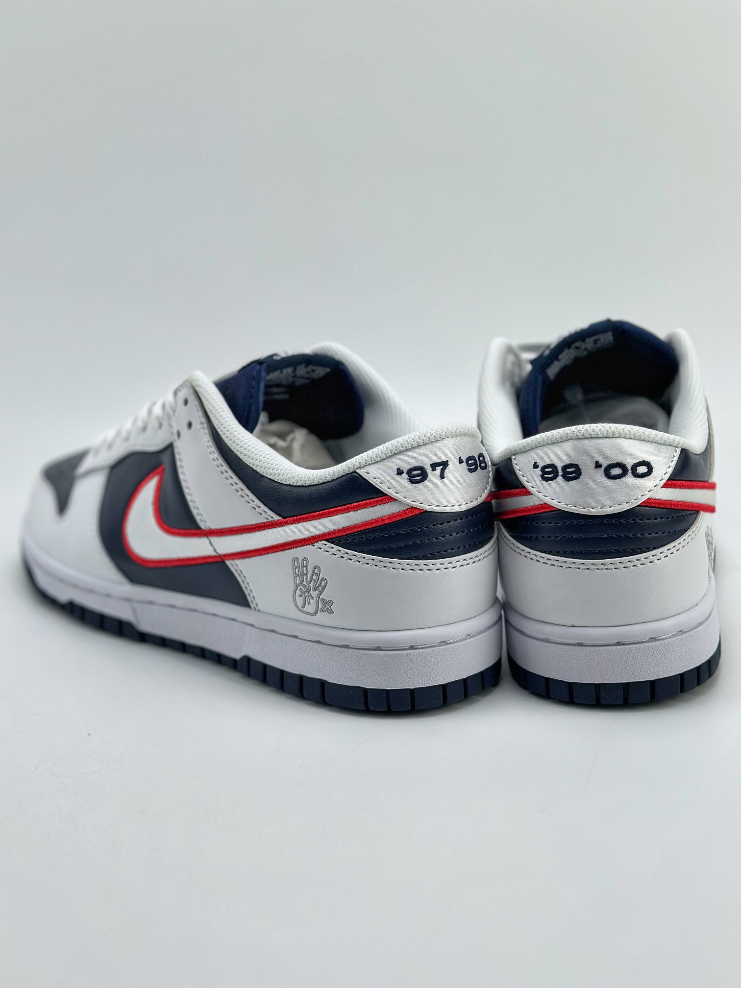 300 Nike SB Dunk Low Houston Comets Four-Peat 白蓝 DZ2780-100