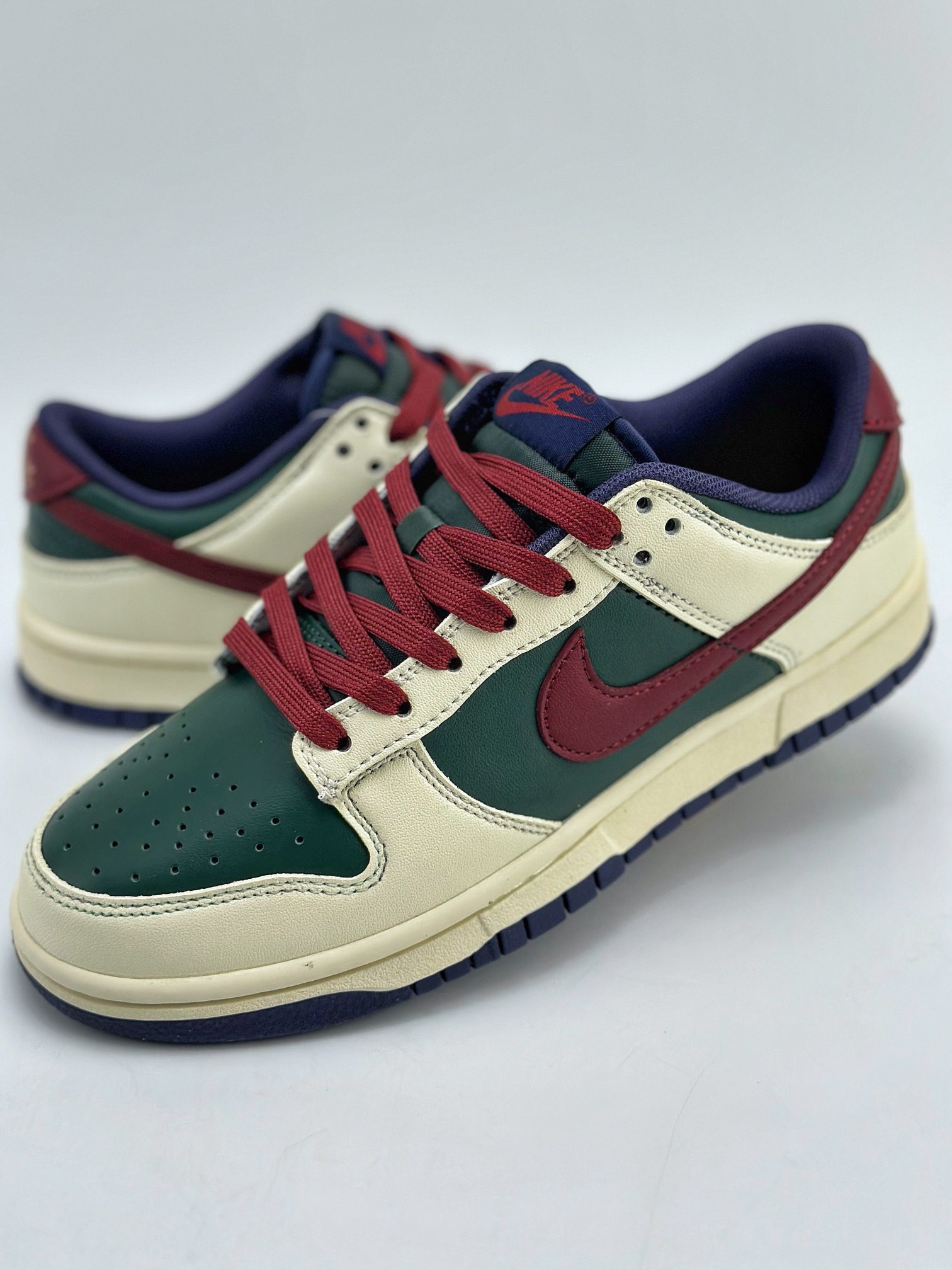 200 NIKE SB Dunk Low 鸳鸯米白绿 FB8106-361