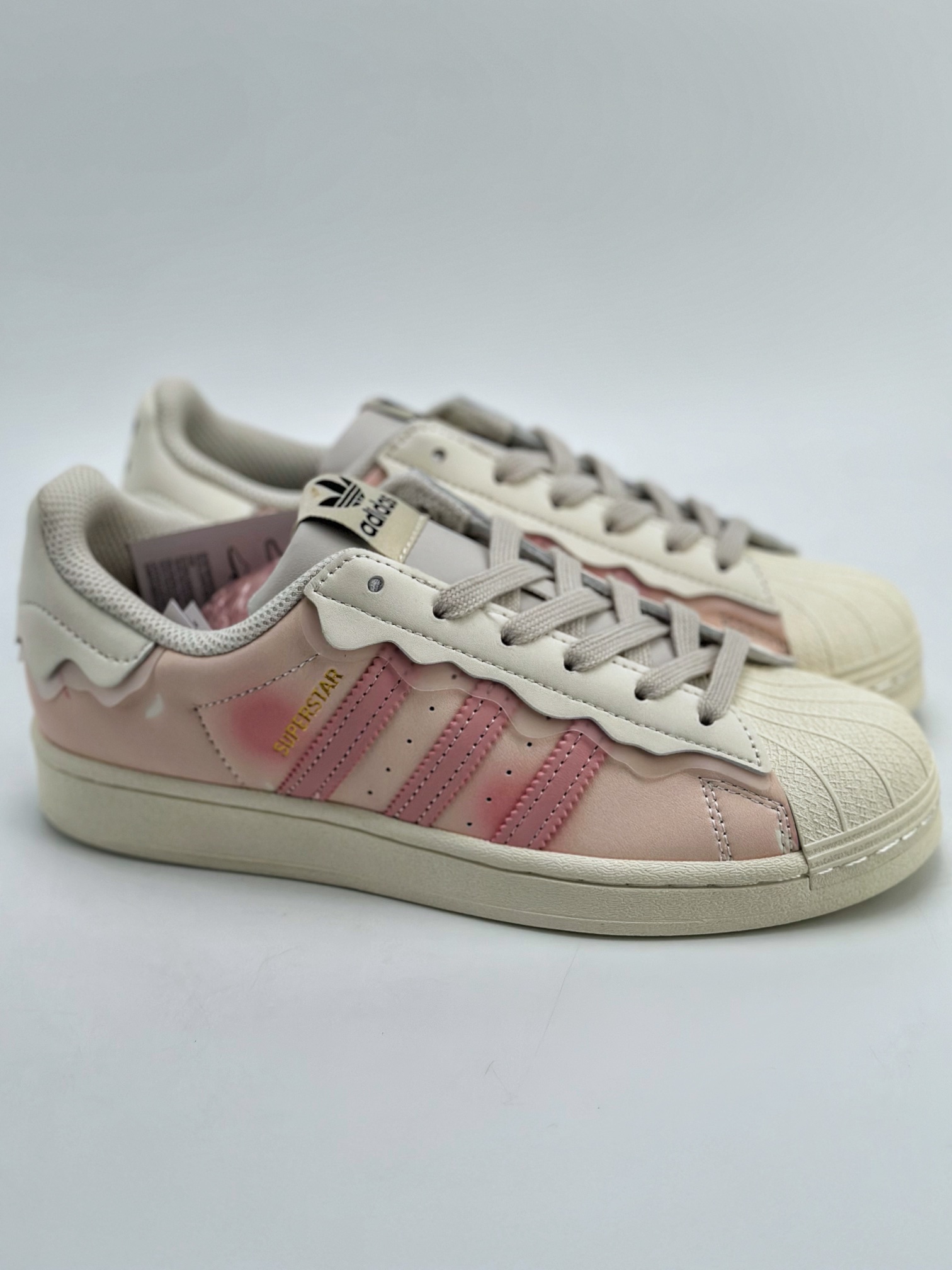 150 Adidas   Originals Superstar 贝壳头 粉白 采 GW4441