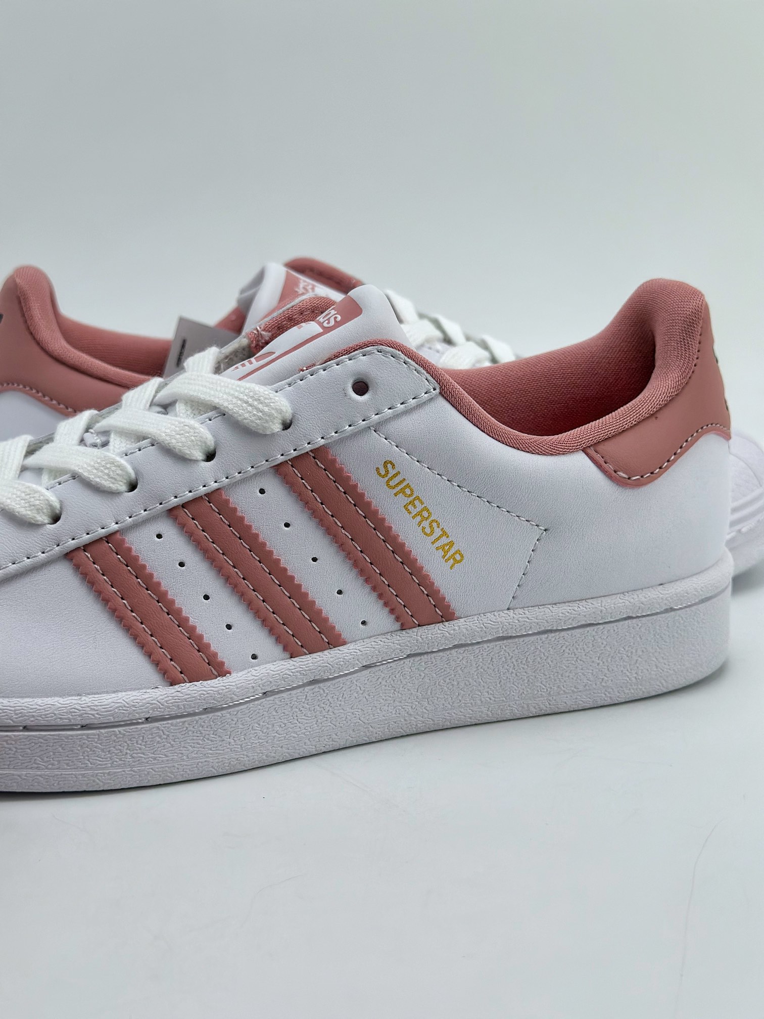 150 Adidas   Originals Superstar 贝壳头 白紫色 GY5987