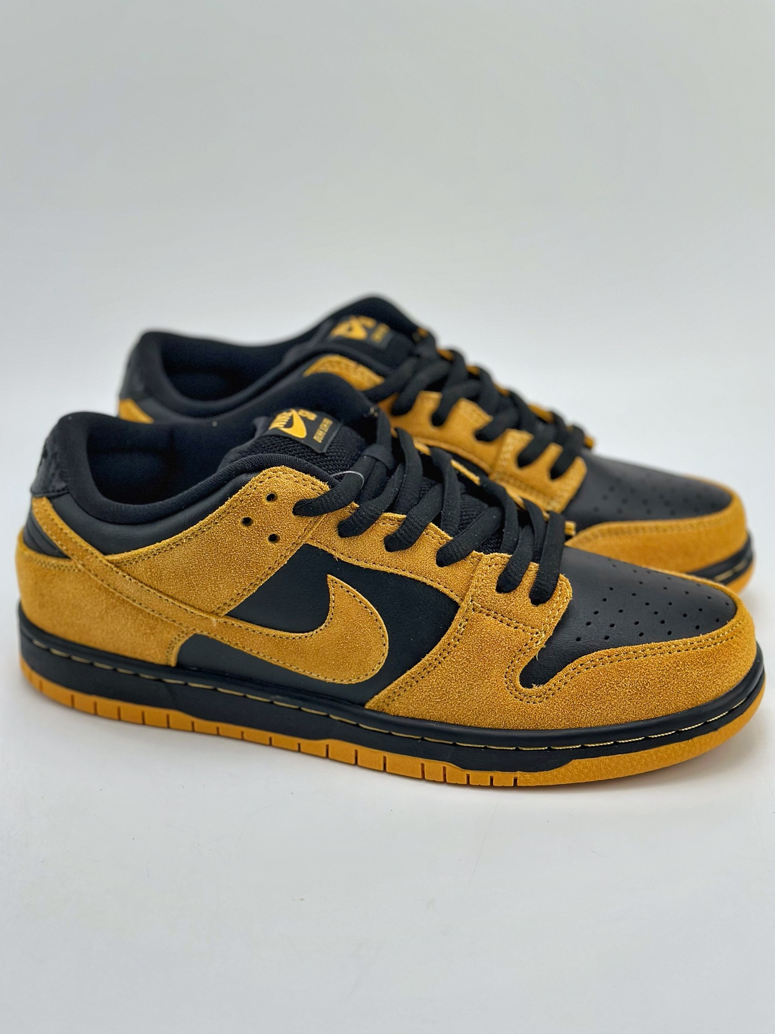 210 NIKE SB Dunk Low 翻毛黑棕 304292-221