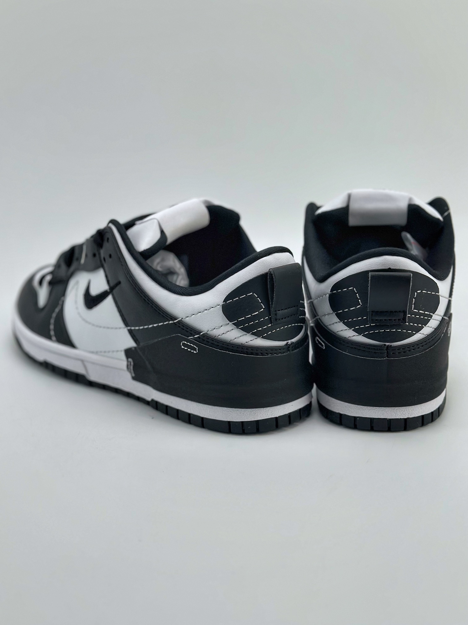 220 NIKE SB Dunk Low Disrupt 2 panda 黑白 DV4024-002