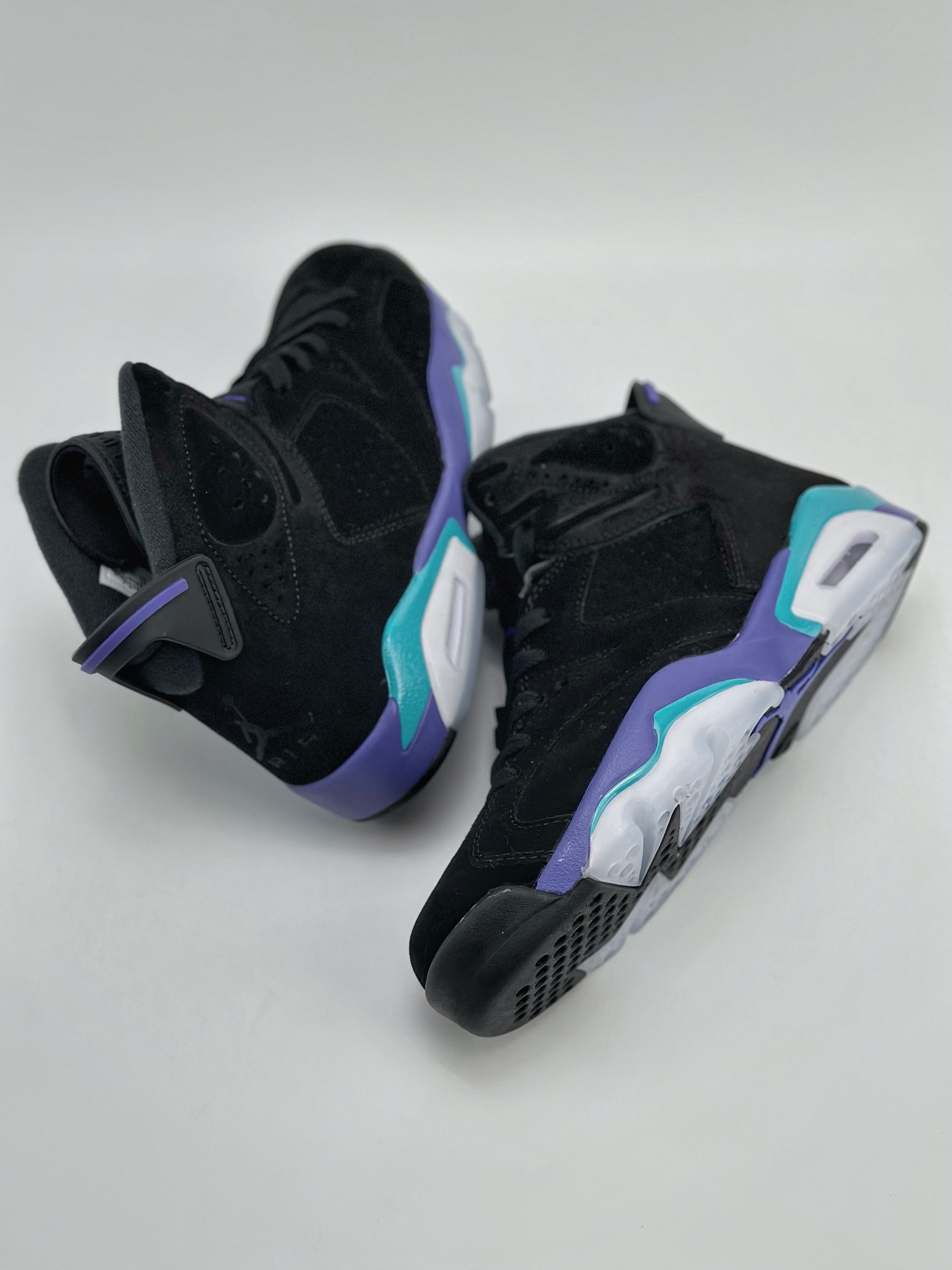 280 Air Jordan 6 Retro   CT8259-004