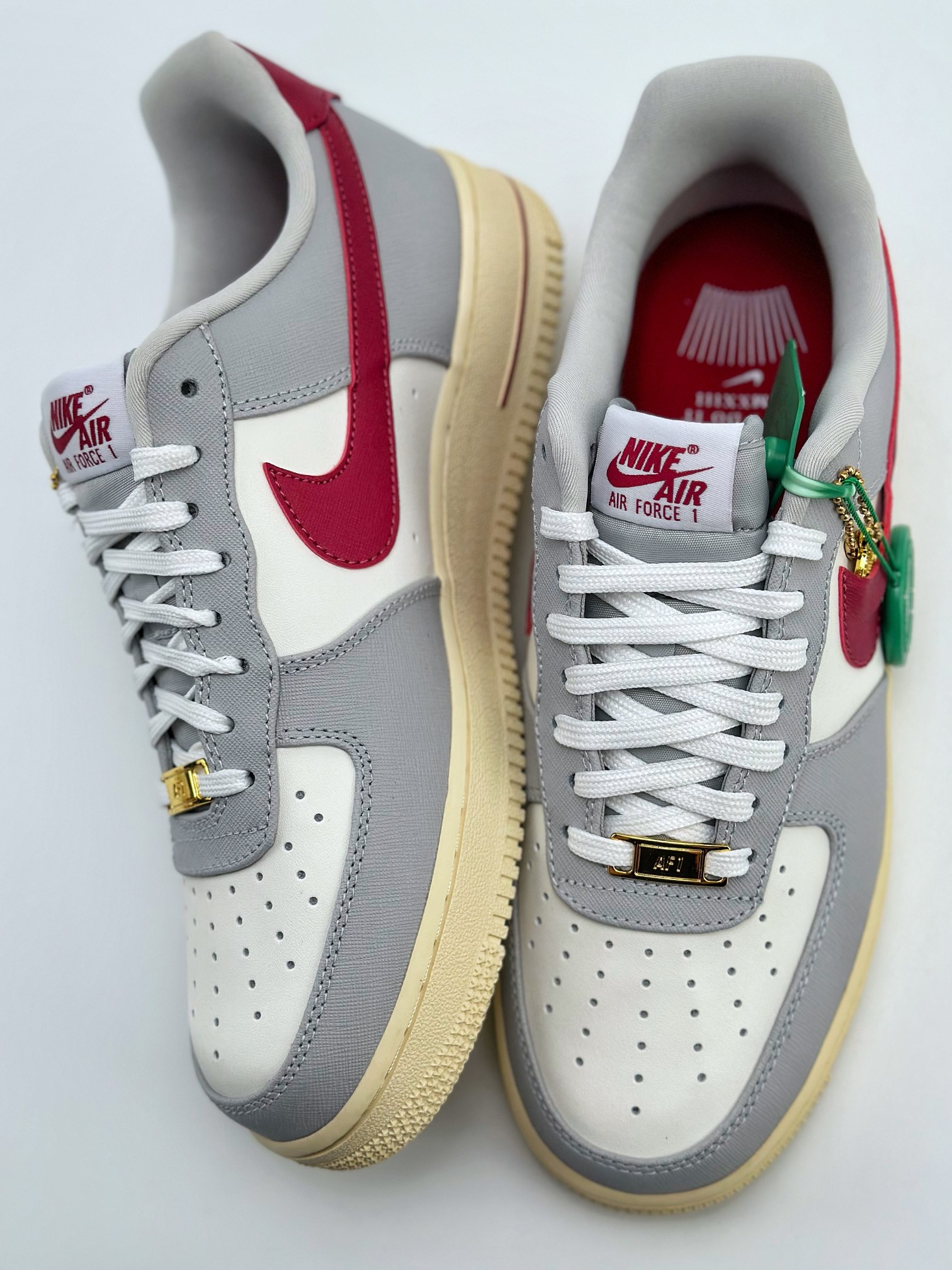 200 Nike Air Force 1 Low 07 灰白红金币 DV7584-001