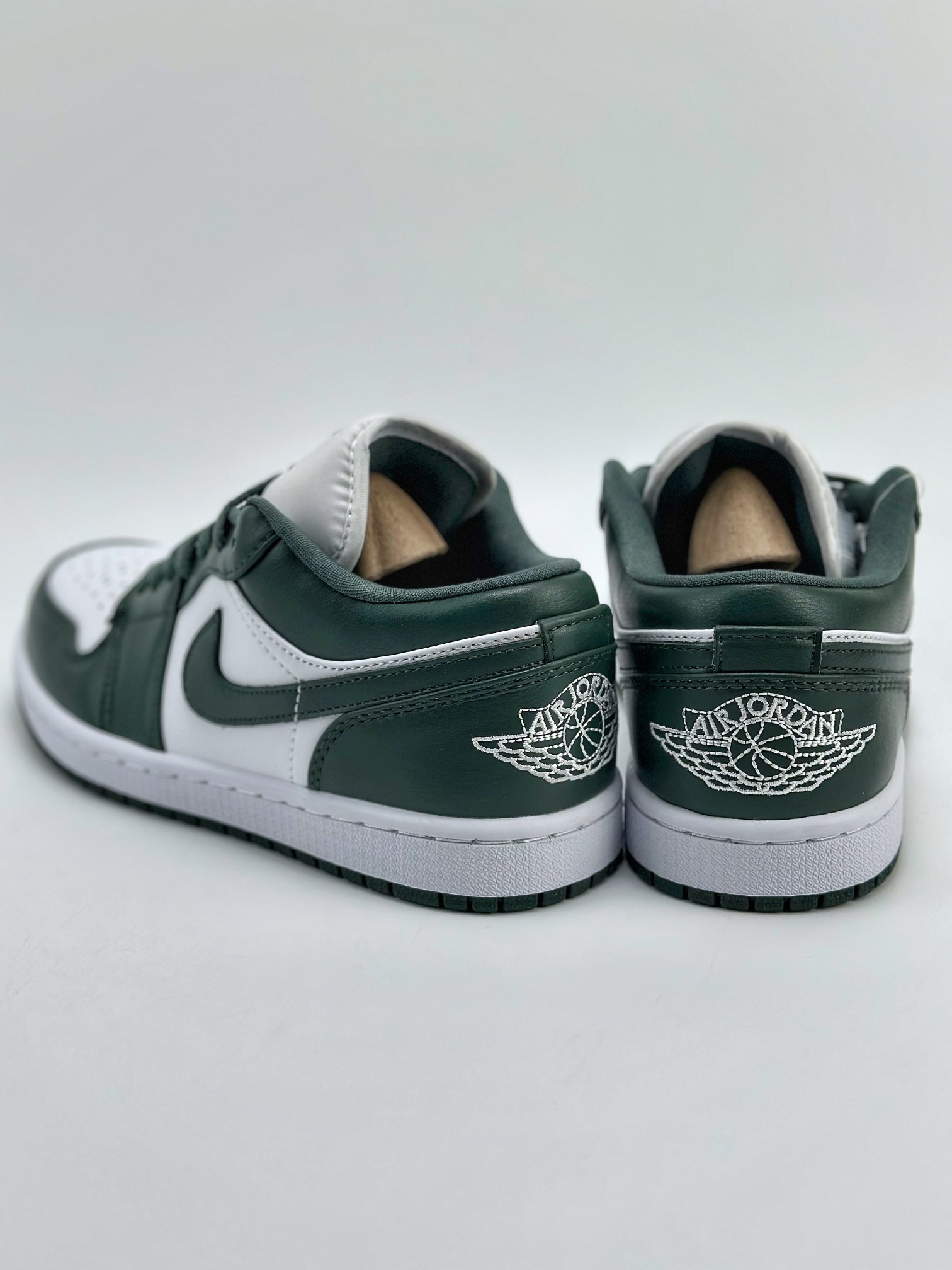 200 Air Jordan 1 "White Olive" 白橄榄绿 DC0774-113