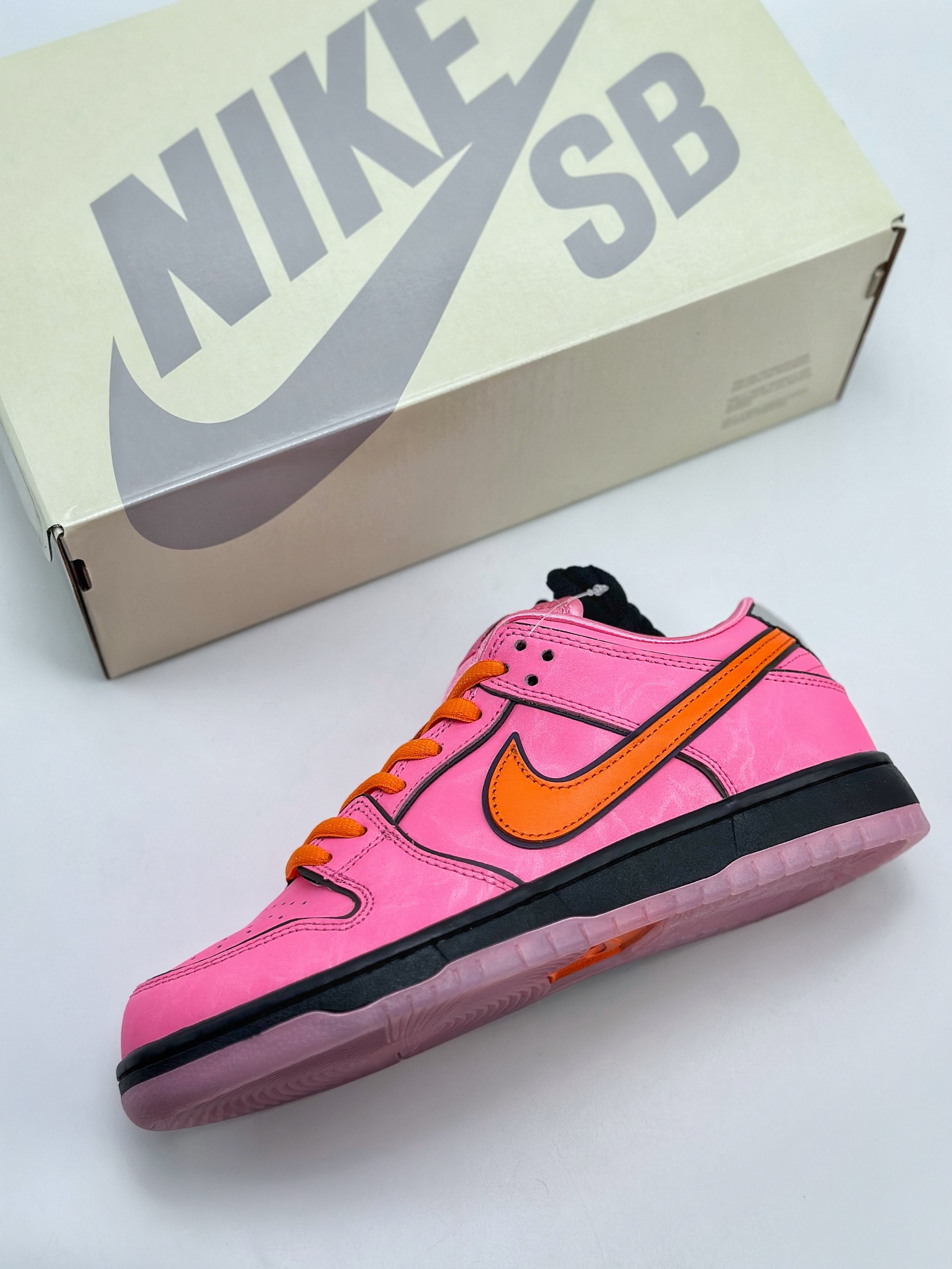 380 Nike SB Dunk Low 飞天小女警 FD2631-600