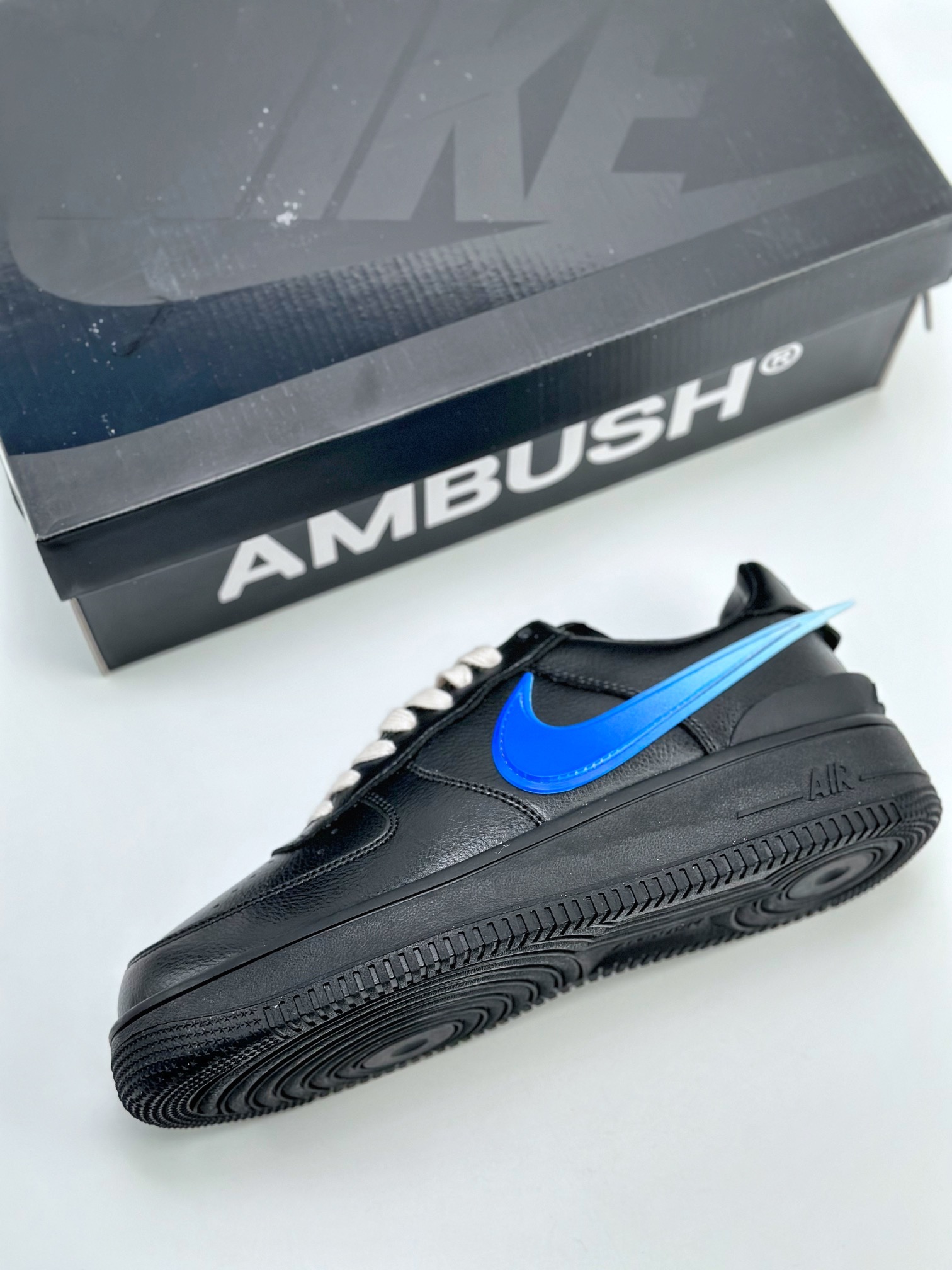 200 Nike Air Force 1 Low 07 x AMBUSH 鸳鸯红蓝勾 DV3464-001