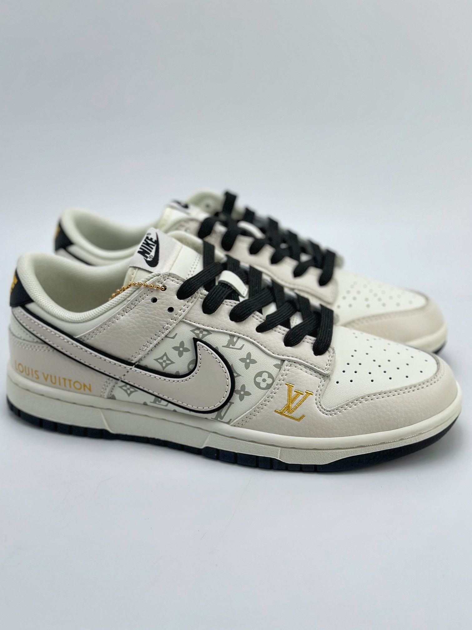 280 Nike SB Dunk Low x Louis Vuitton 黑金 FC1688-126