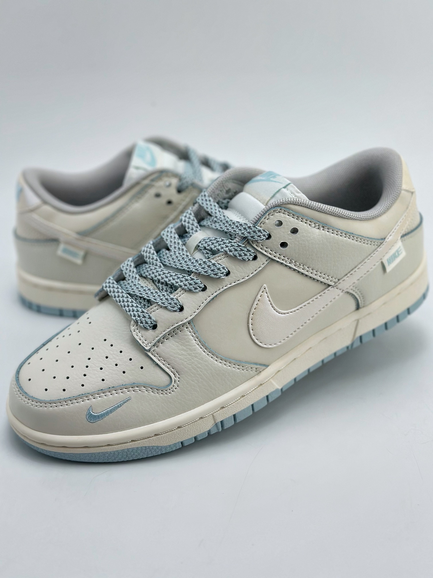 280 Nike SB Dunk Low 珠光蓝 KK0517-007