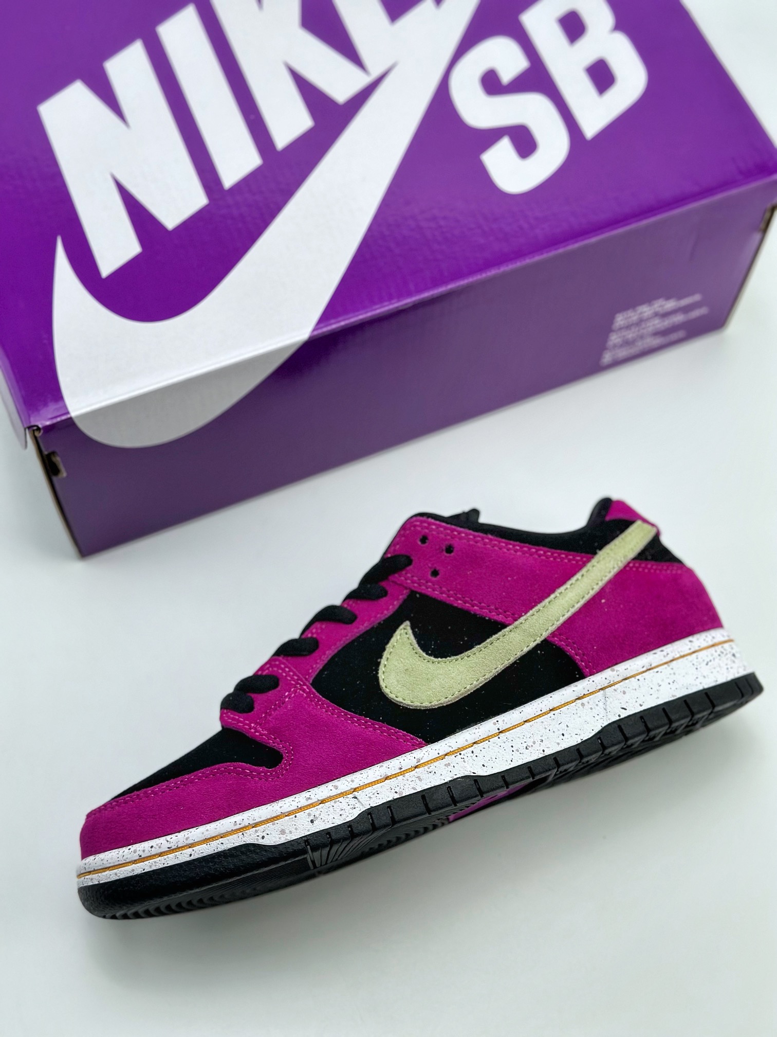 210 Nike SB Dunk Low SP 黑玫红 BQ6817-501