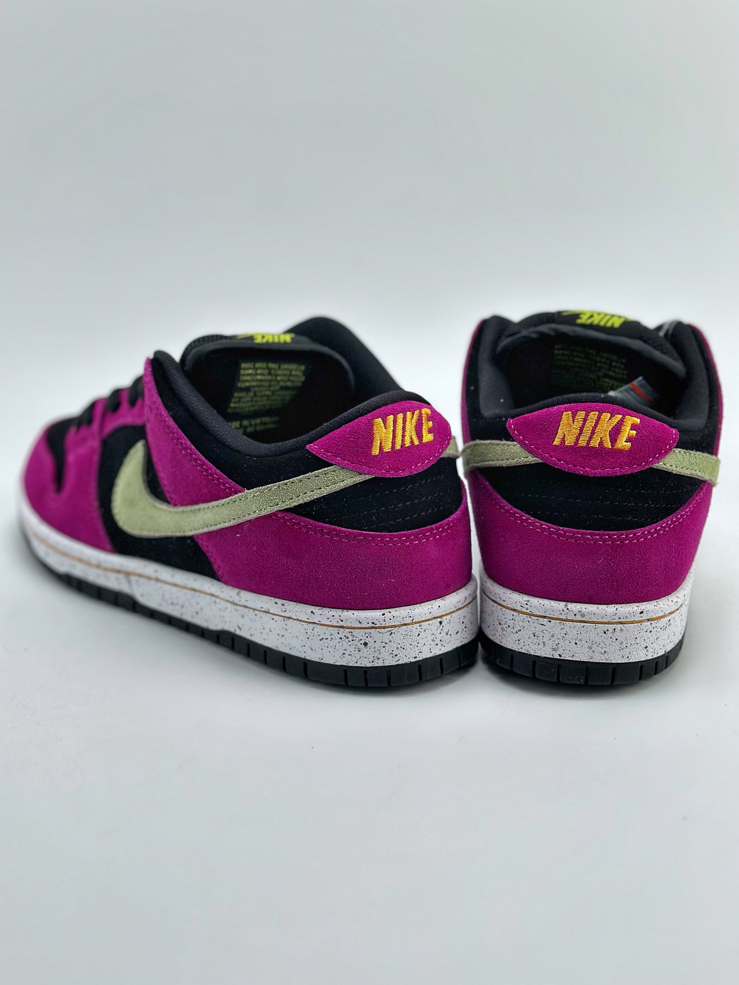 210 Nike SB Dunk Low SP 黑玫红 BQ6817-501