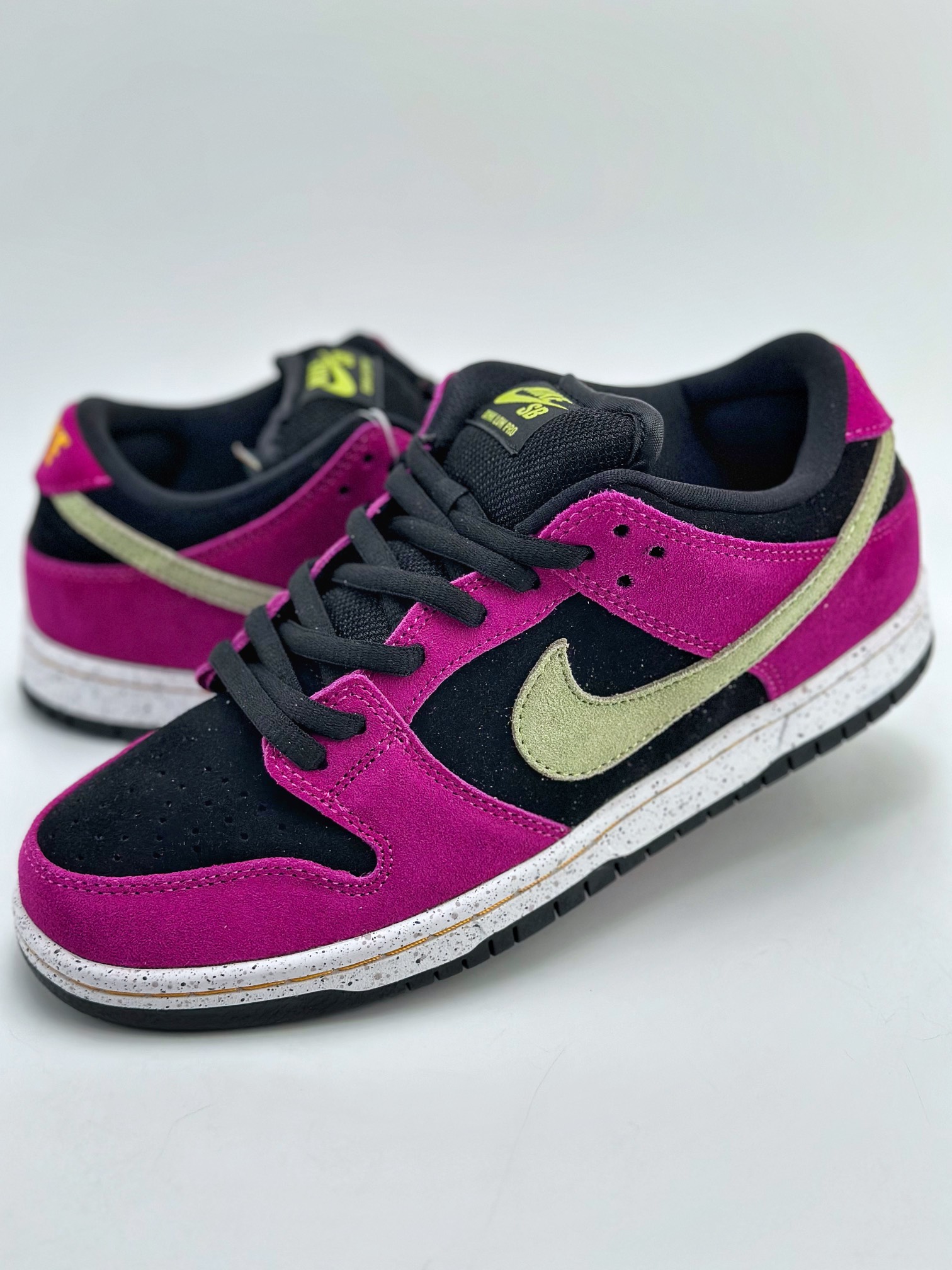 210 Nike SB Dunk Low SP 黑玫红 BQ6817-501