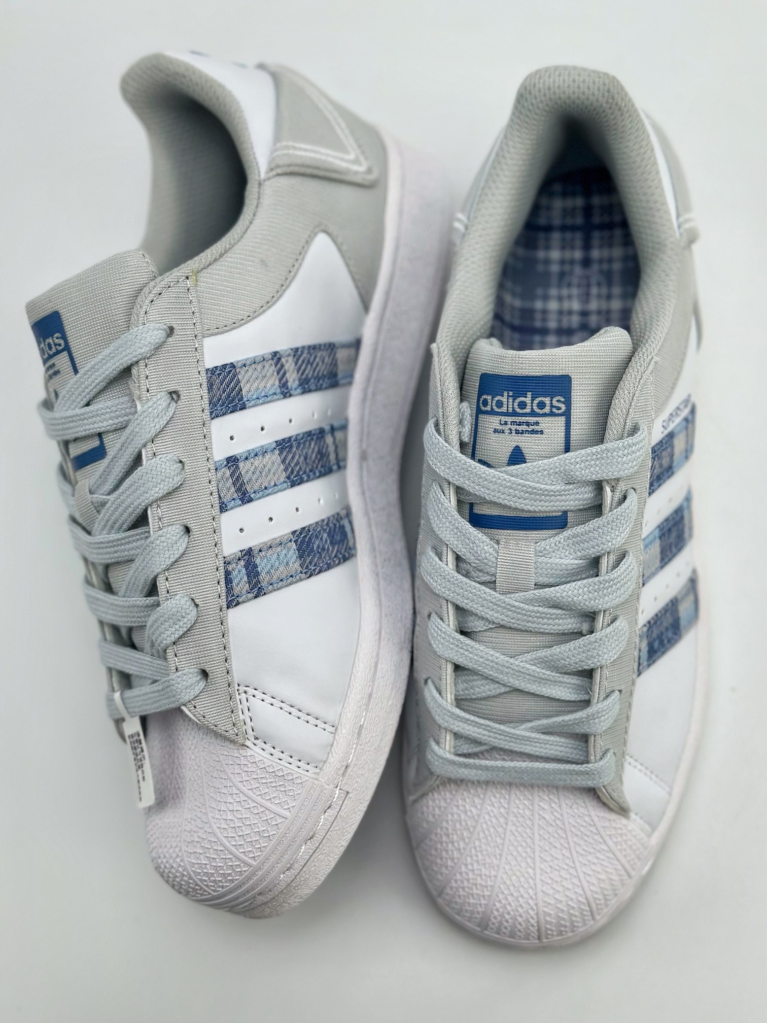 150 Adidas   Originals Superstar 贝壳头 白灰蓝格子 IG3005