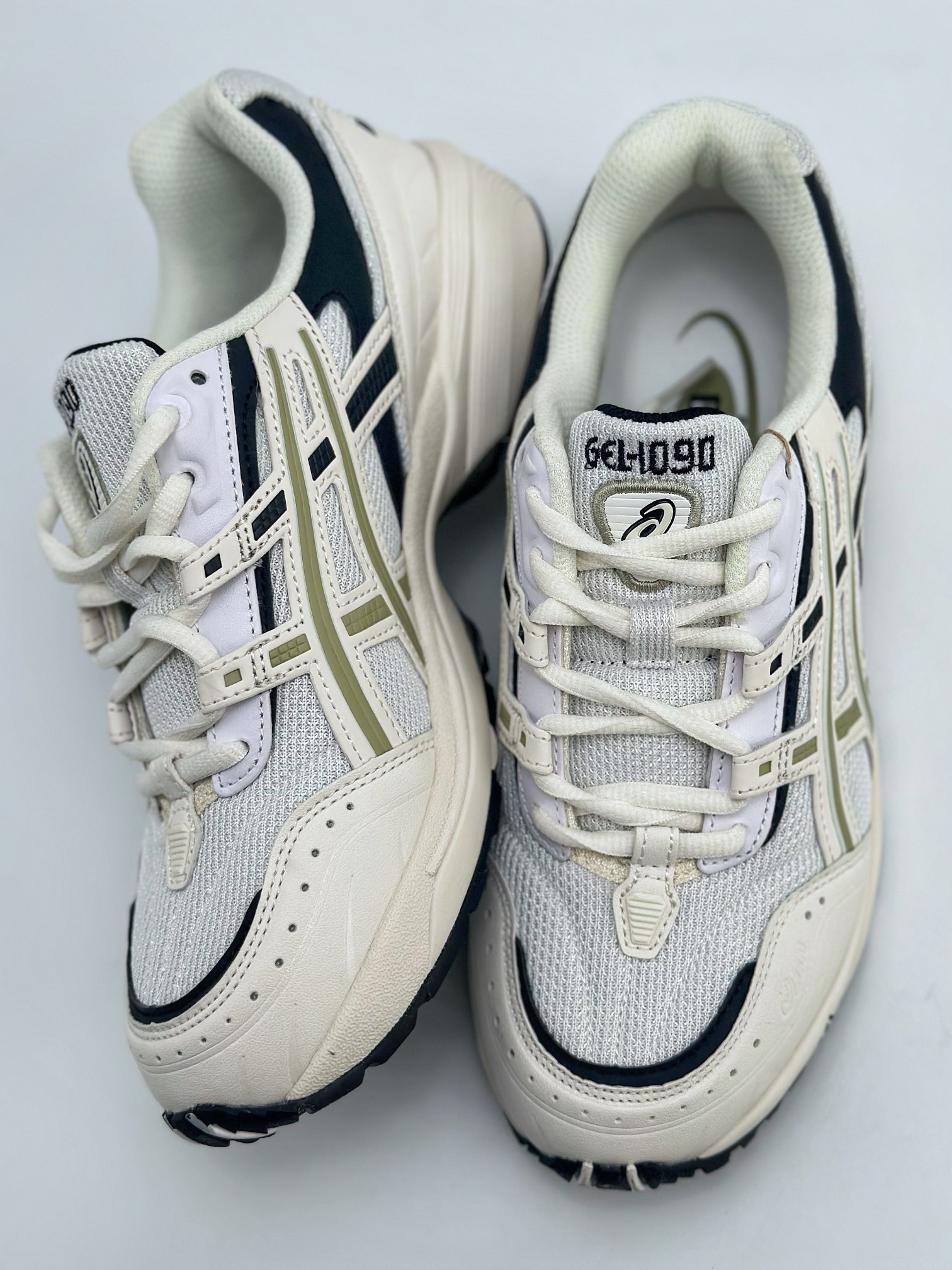 170 亚瑟士/ASICS Tiger GEL-1090系列 1203A159-020