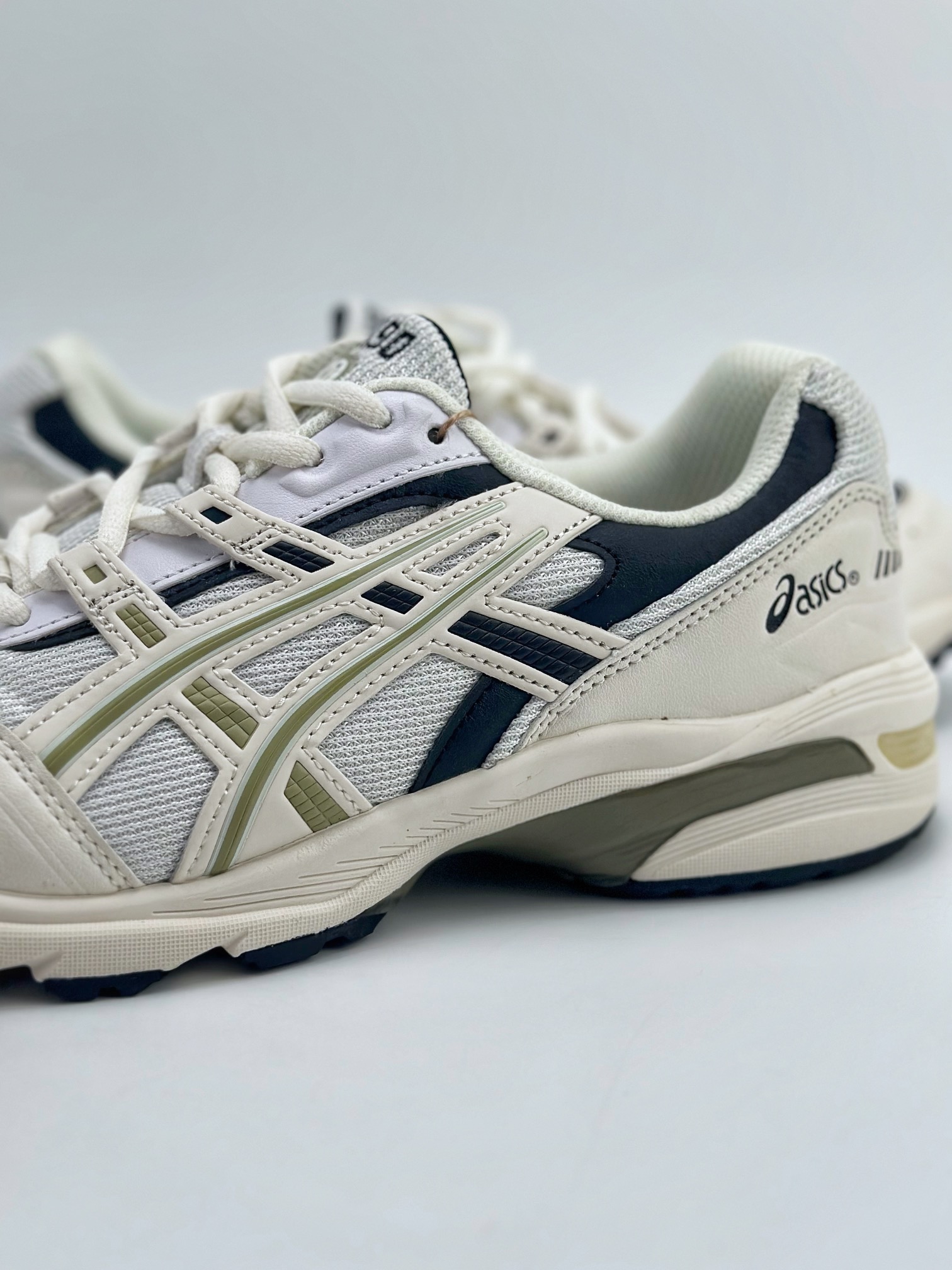 170 亚瑟士/ASICS Tiger GEL-1090系列 1203A159-020