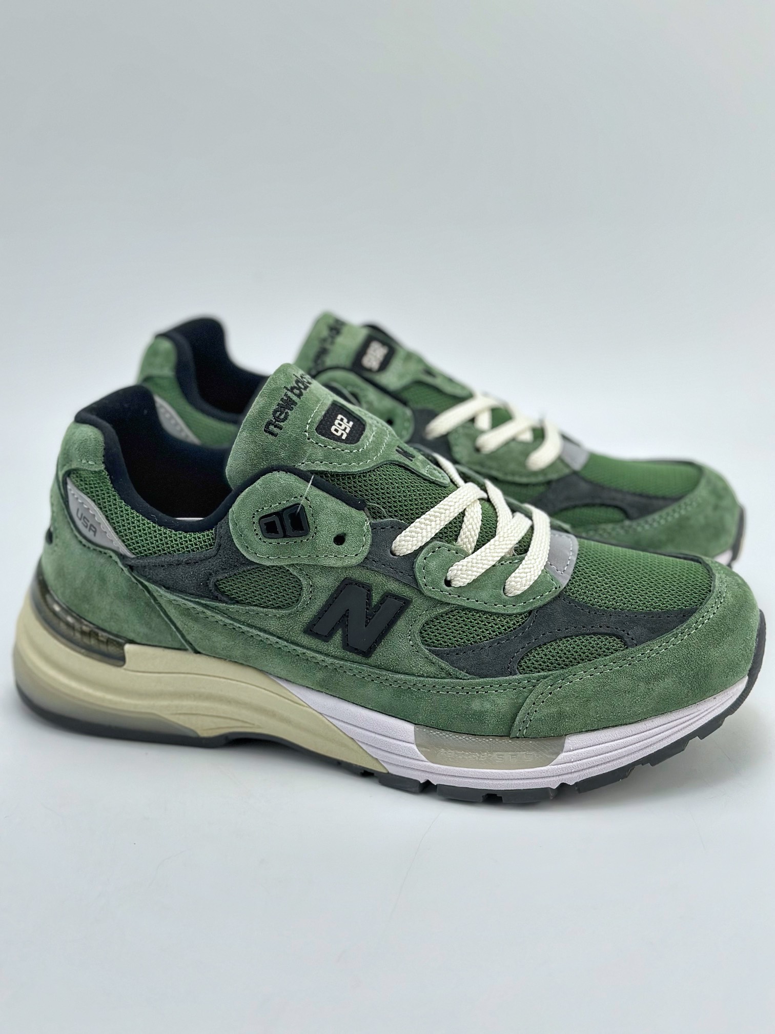 220 New Balance 992 x JJJJound 麂皮绿 复古风格 M992JJ