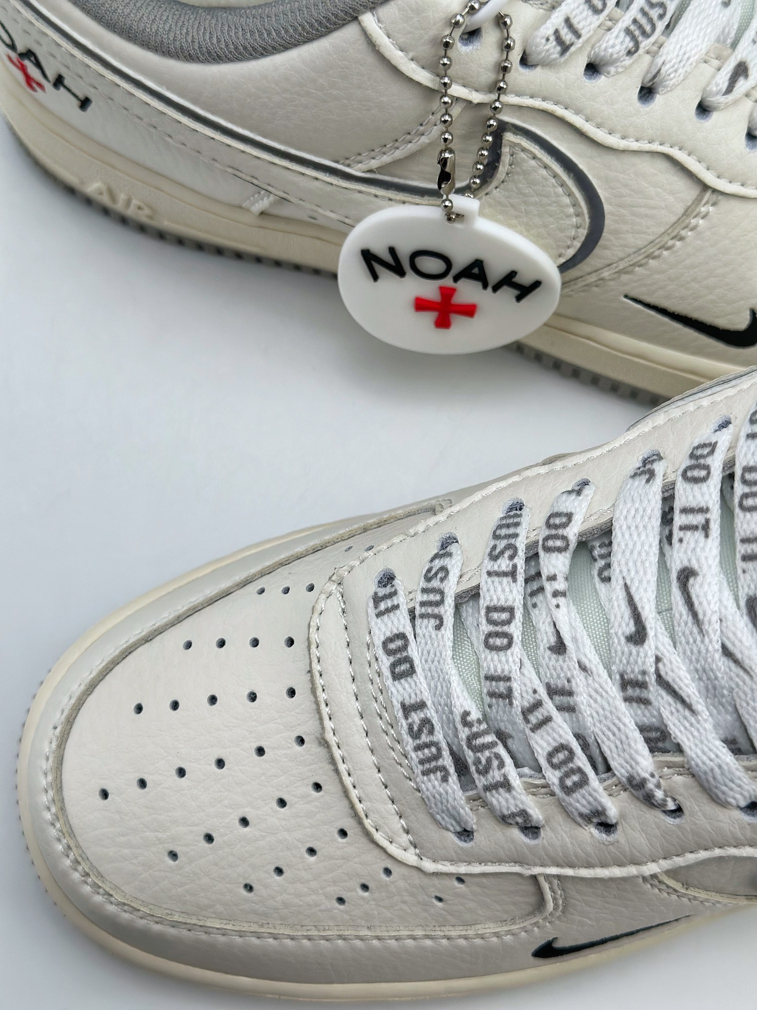 240 Nike Air Force 1 Low 07 x NOAH 联名白灰 NY6607-11