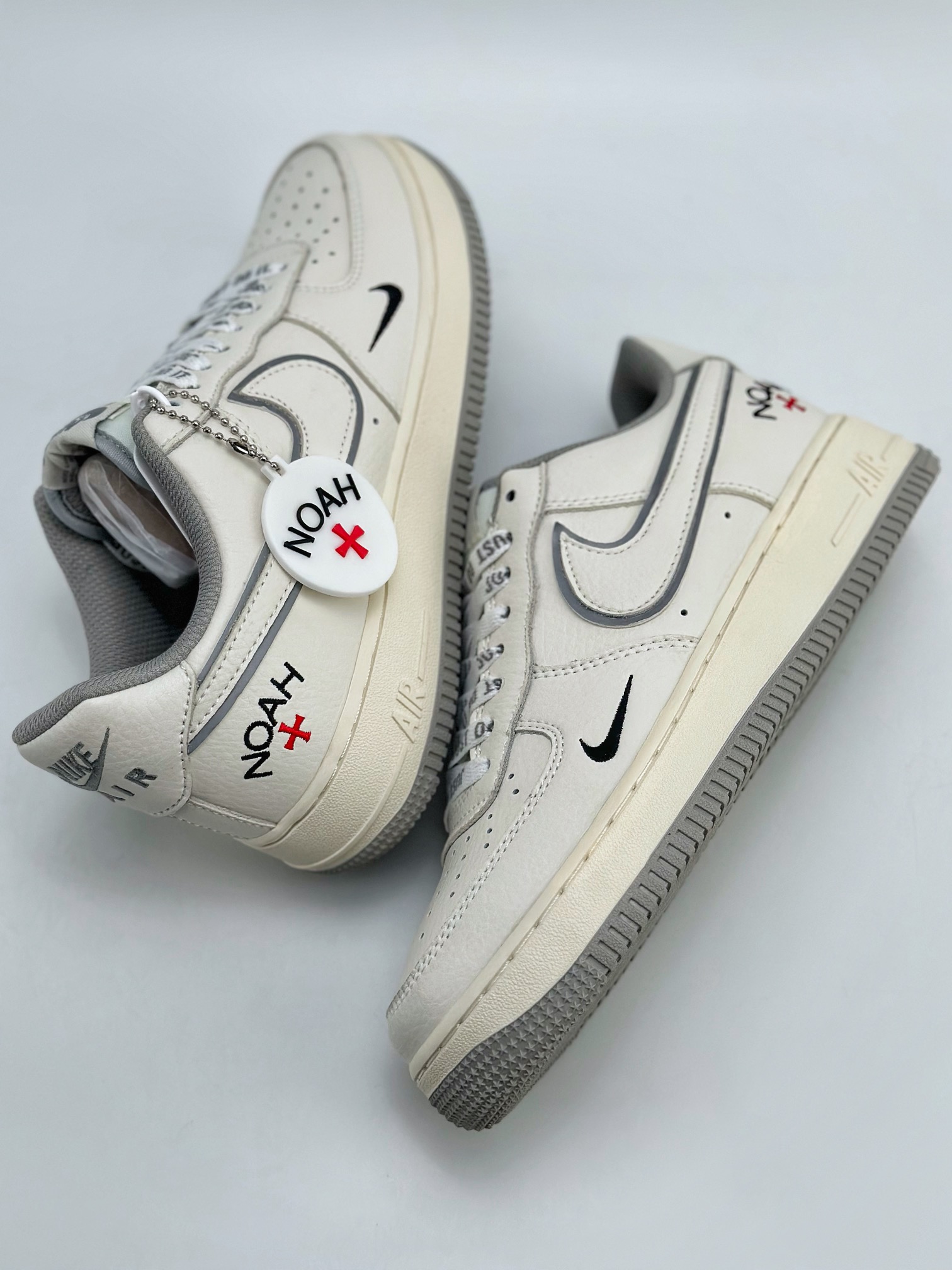 240 Nike Air Force 1 Low 07 x NOAH 联名白灰 NY6607-11