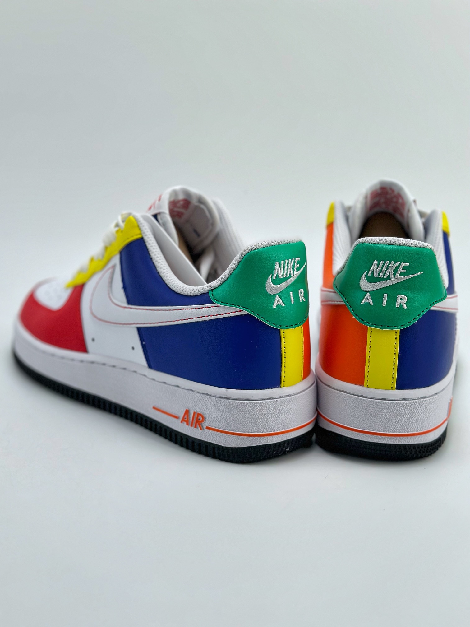 Nike Air Force 1 Low 07 ”Rubik's Cube” White, Blue and Red FN6840-657