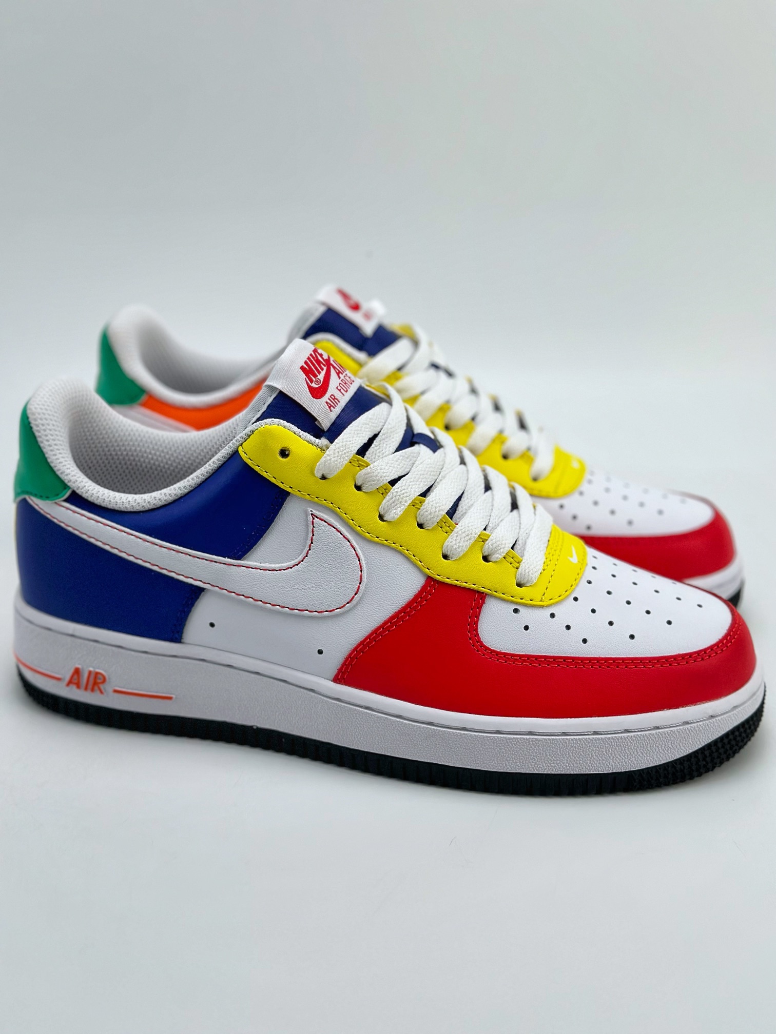 Nike Air Force 1 Low 07 ”Rubik's Cube” White, Blue and Red FN6840-657