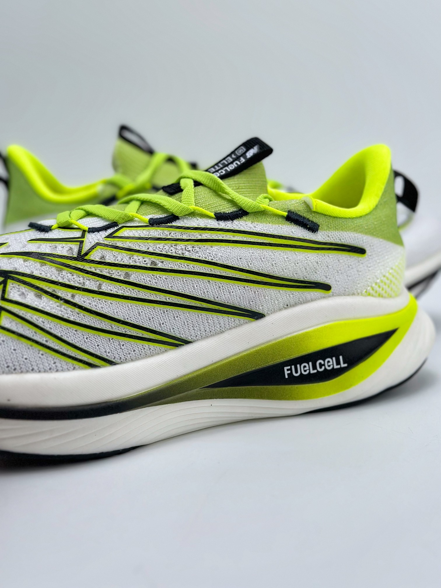 240 NB FueCell SC Elite v3 NYC Marathon 新百伦休闲复古跑步鞋 MRCELCT3