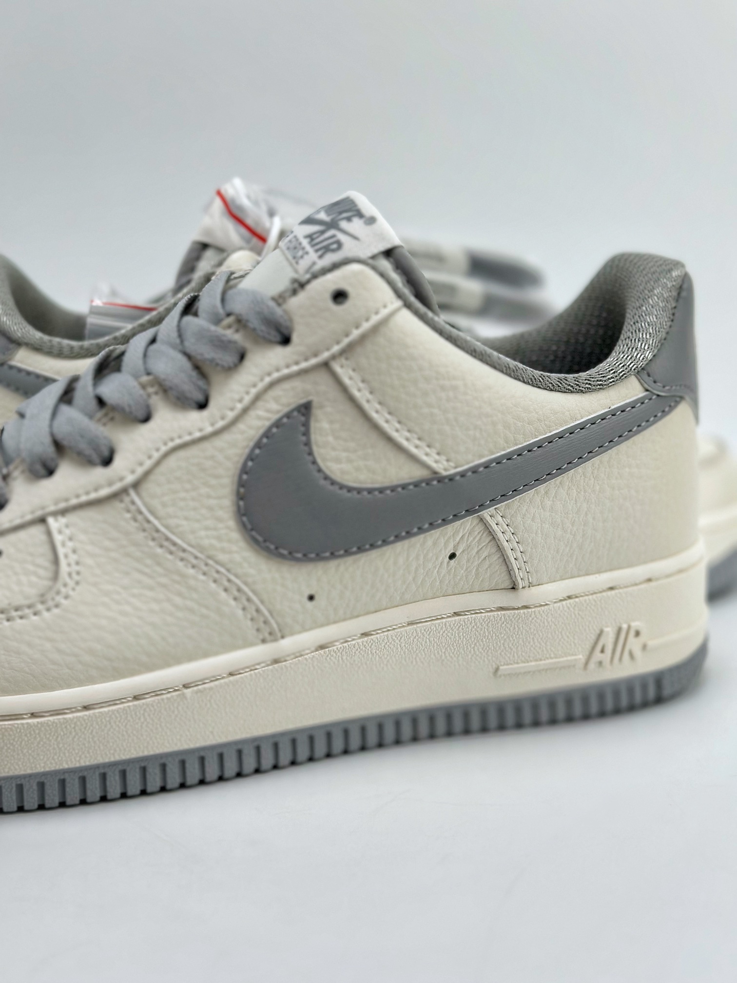 240 Nike Air Force 1 Low 07 白深灰签字笔 NK6369-566