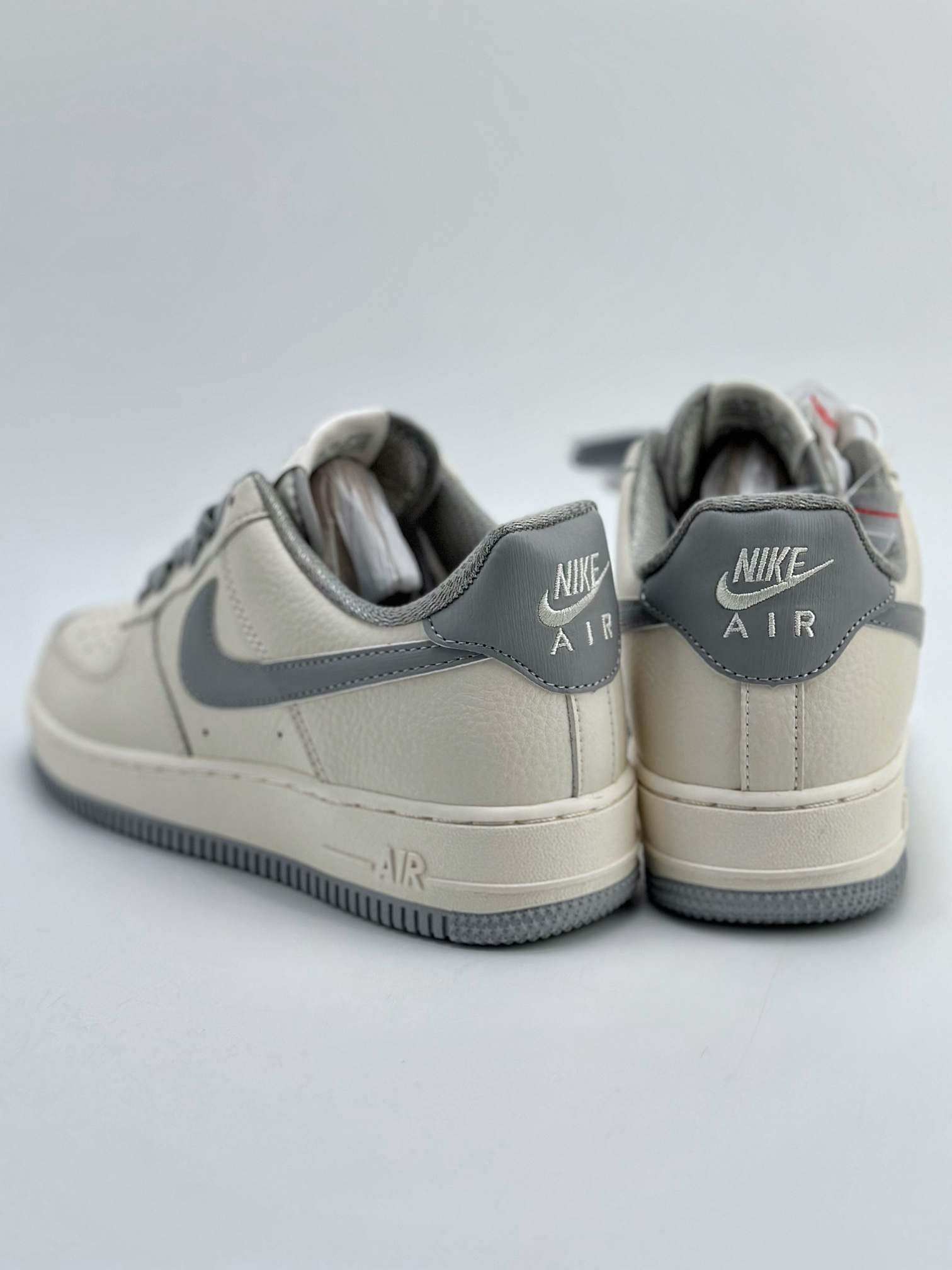 240 Nike Air Force 1 Low 07 白深灰签字笔 NK6369-566