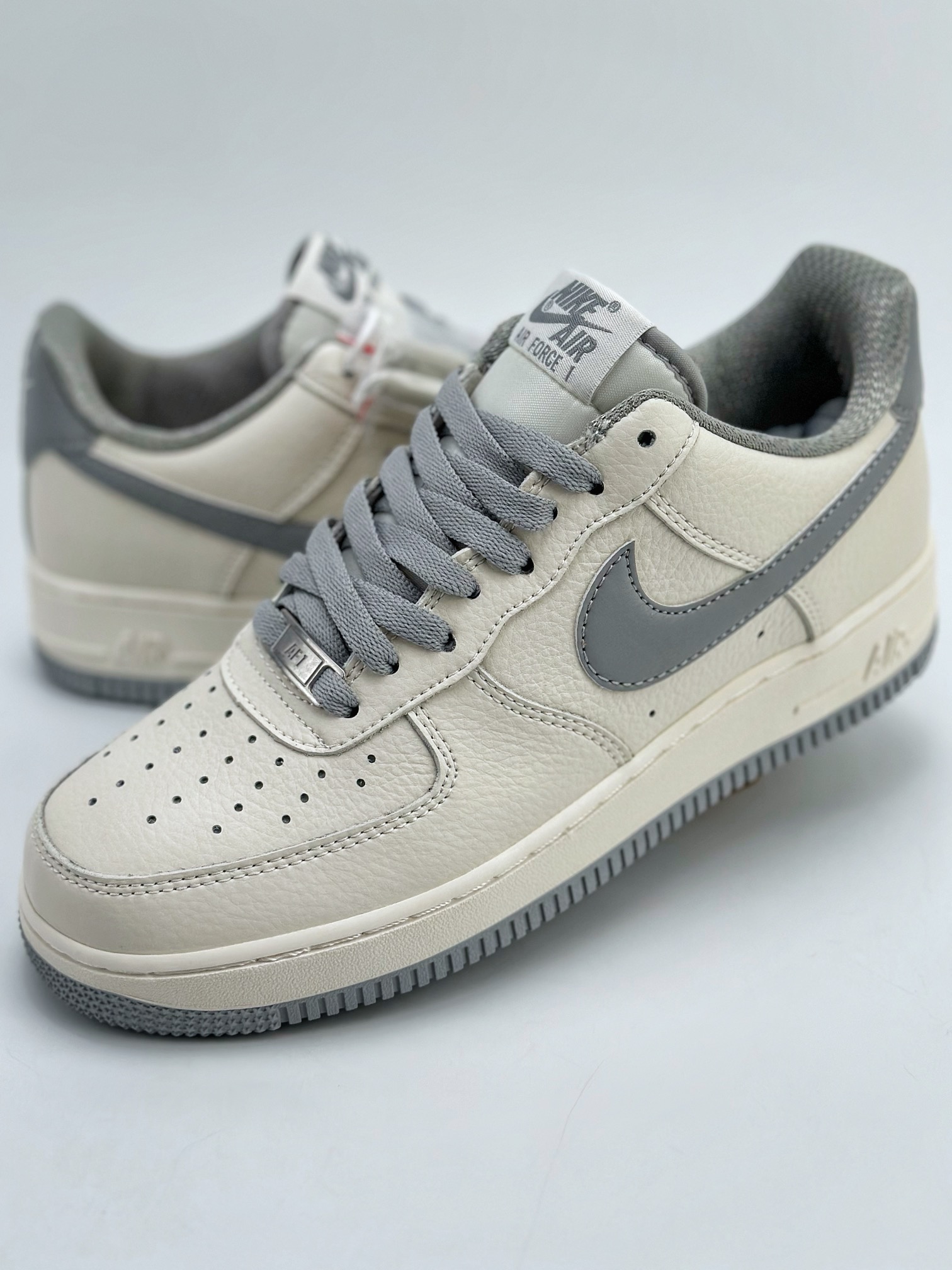 240 Nike Air Force 1 Low 07 白深灰签字笔 NK6369-566