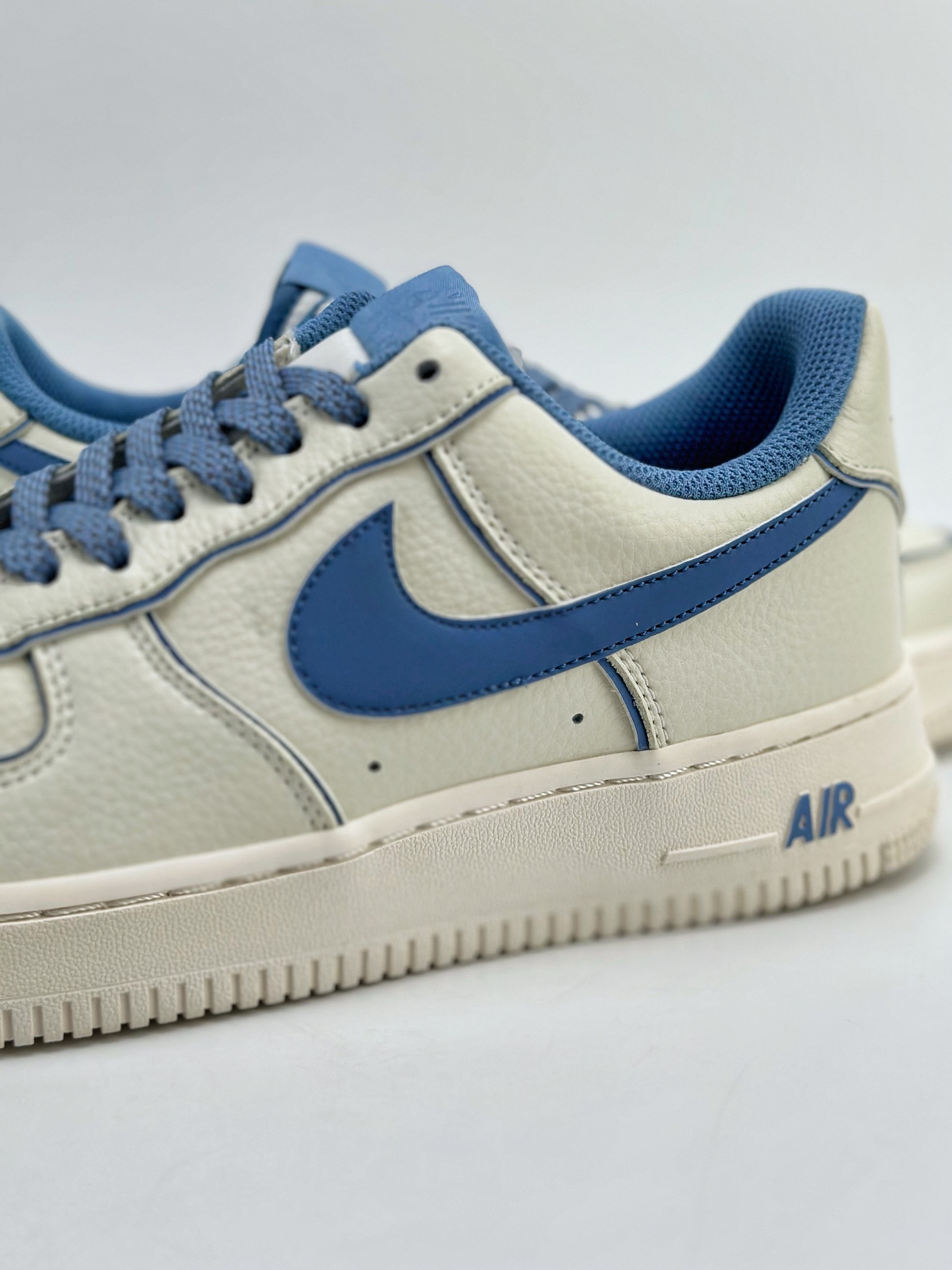 220 Nike Air Force 1 Low 07 米白蓝炫彩“夜魔侠” UH8958-122