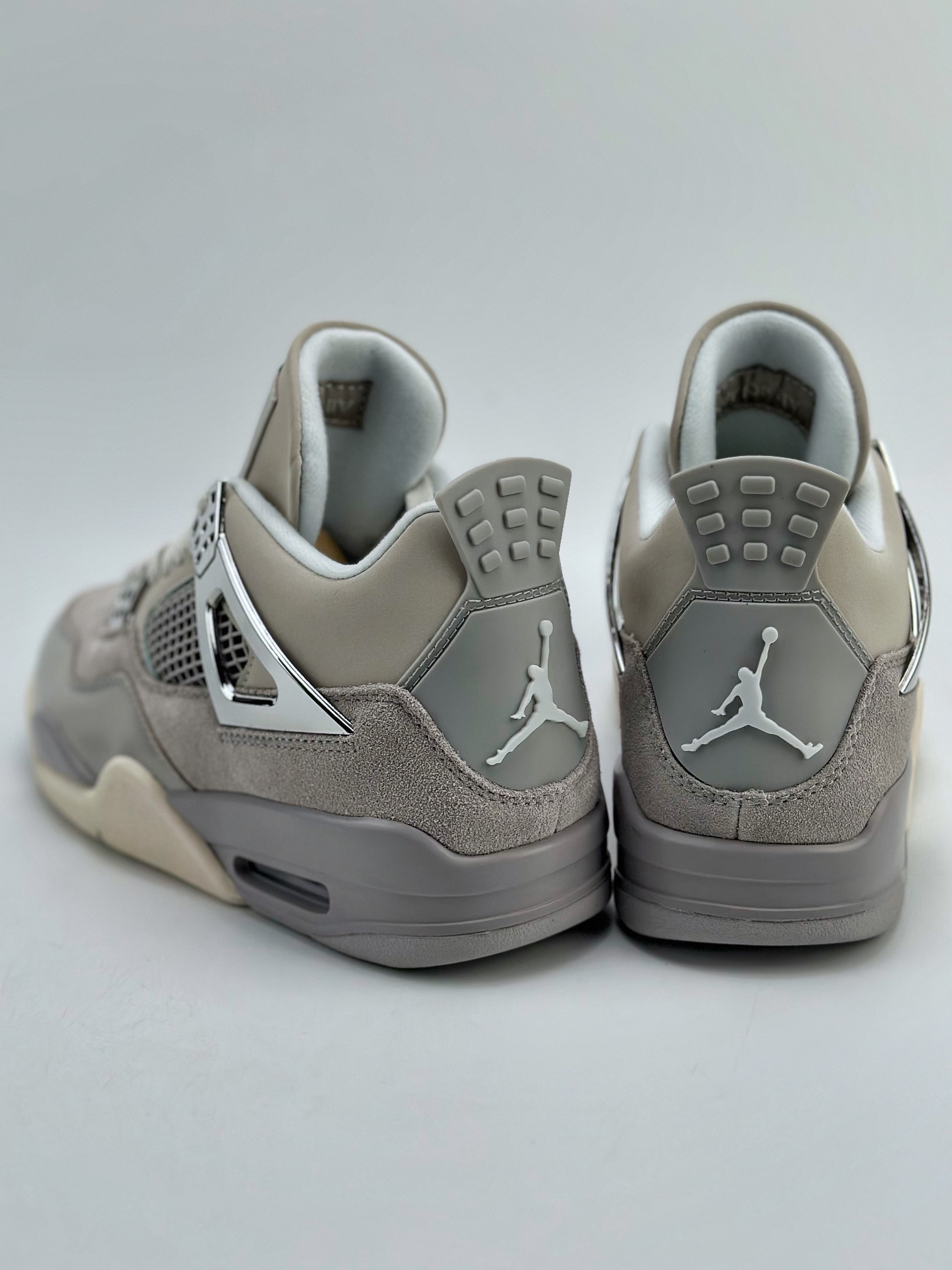 300 [N版] Air Jordan 4 Retro 乔丹四代 "Frozen Moments" 灰电镀银 AQ9129-001